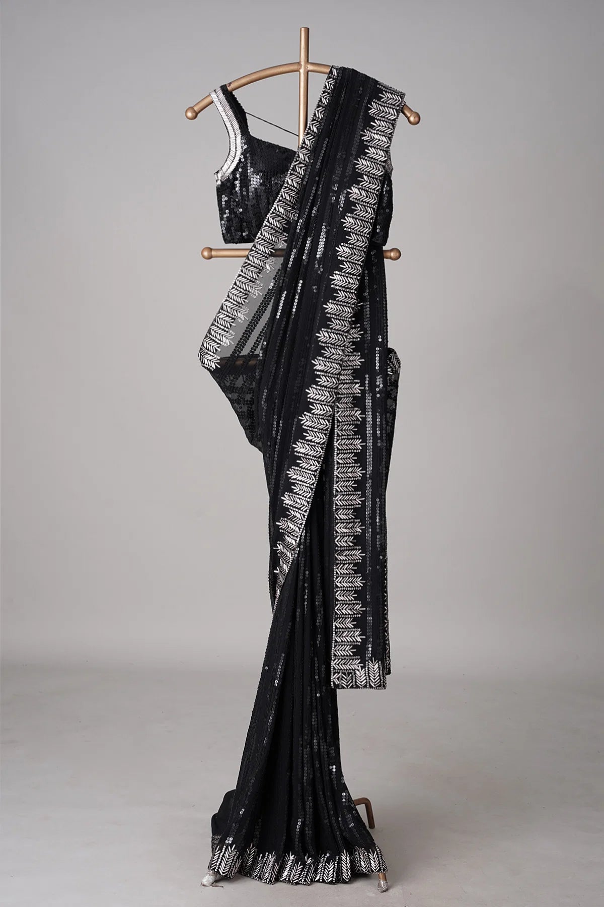 BEAUTIFUL COLOR IN PREMIUM SEQUINS SAREE