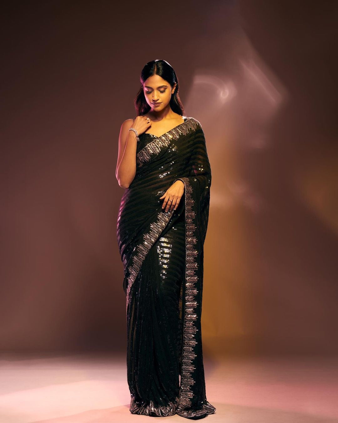 BEAUTIFUL COLOR IN PREMIUM SEQUINS SAREE