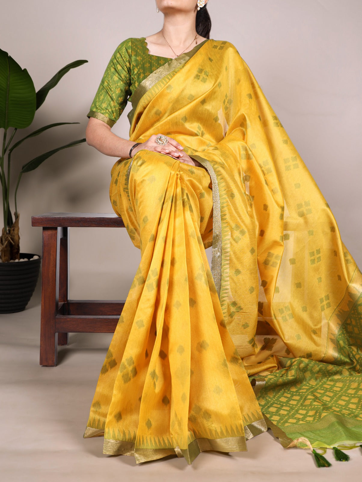 Jacquard Silk Patola Print With Zari Weaving Work Saree