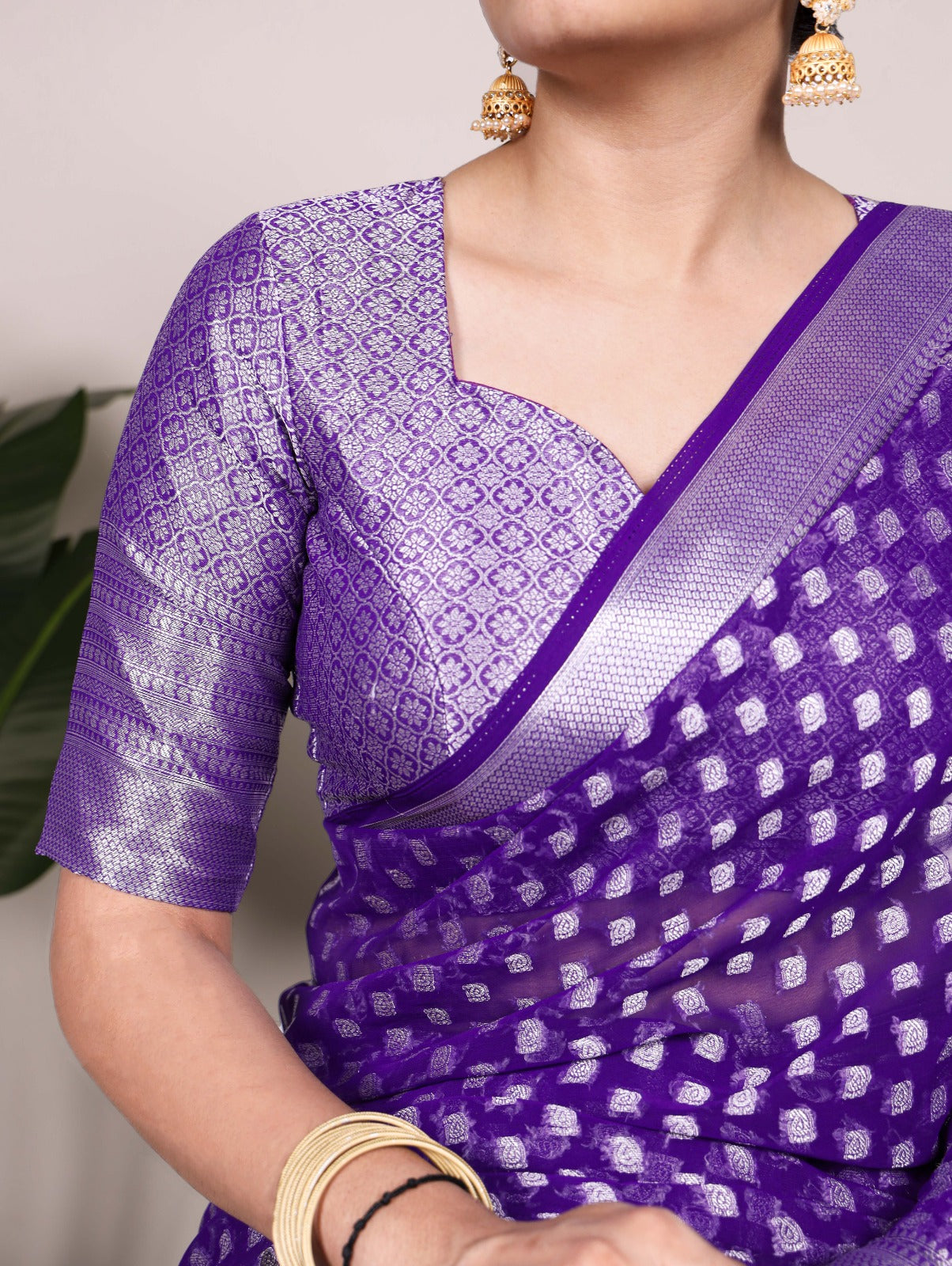 Nylon Georgette Zari Weaving Work Saree