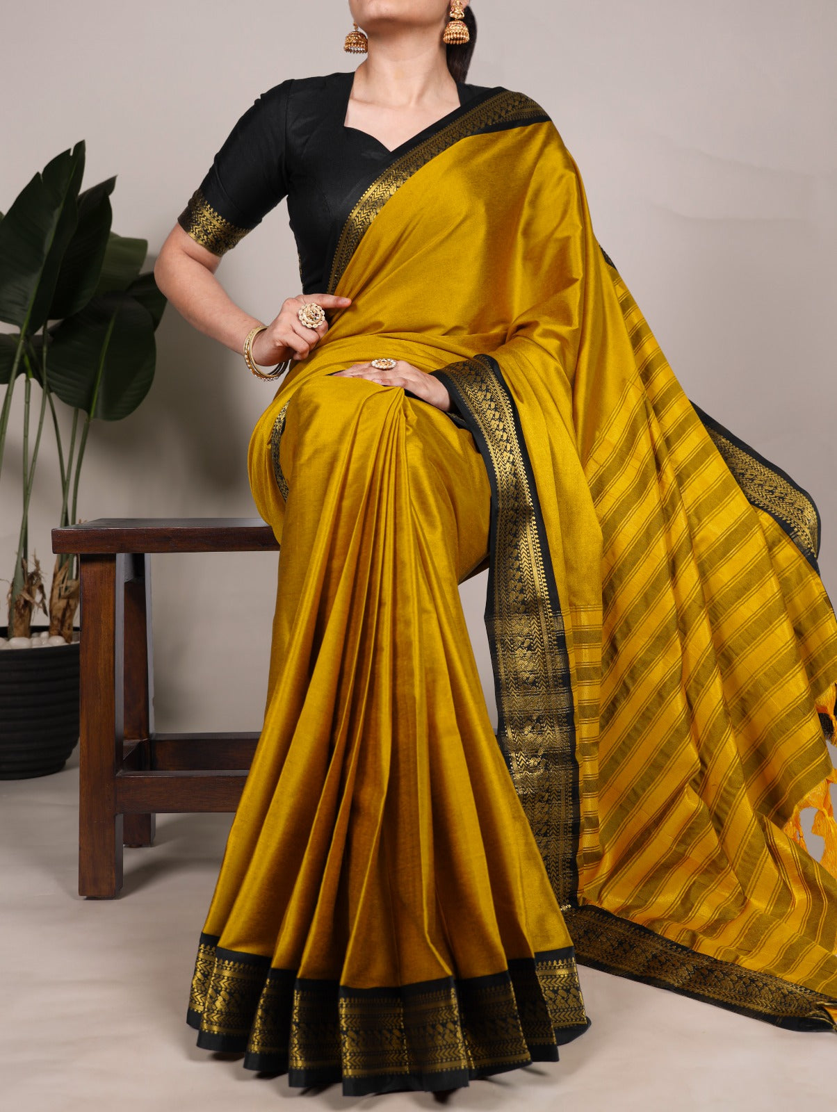 Aura Silk Zari Weaving Work Saree