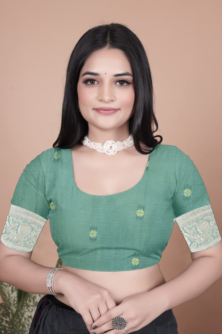 Elegant Peacock Motif Silk Saree