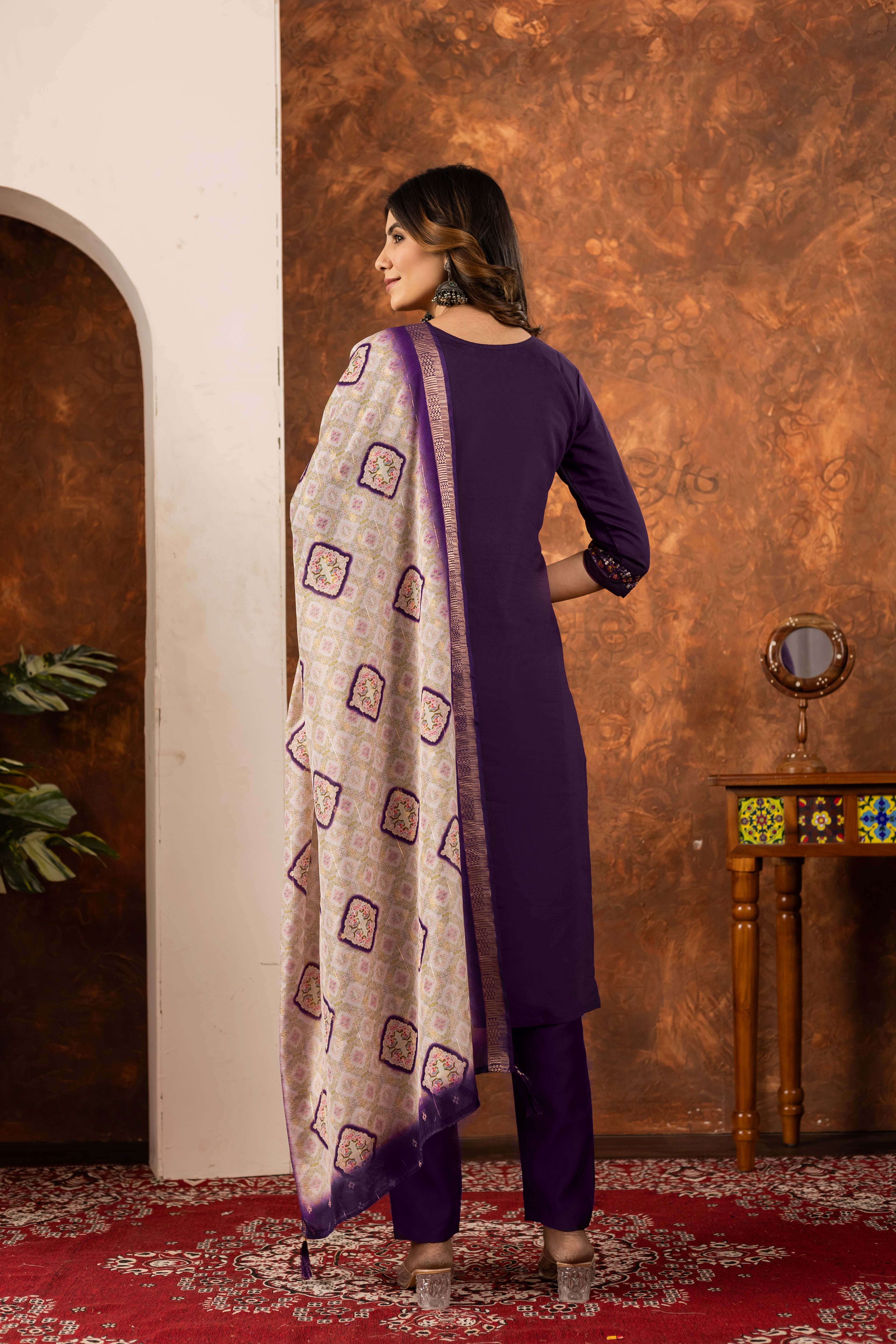 Elegant Straight Kurti Pant Dupatta