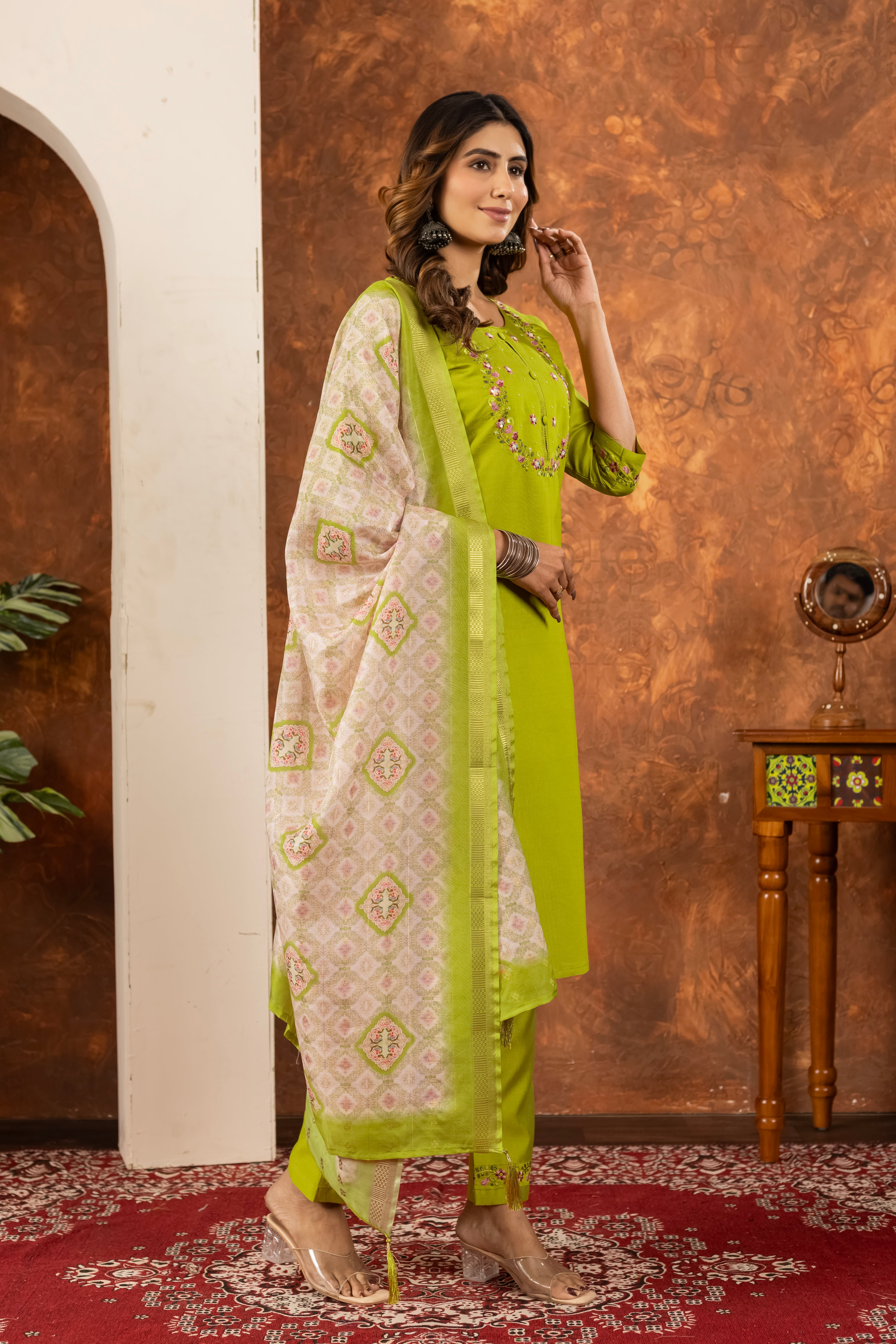 Elegant Straight Kurti Pant Dupatta