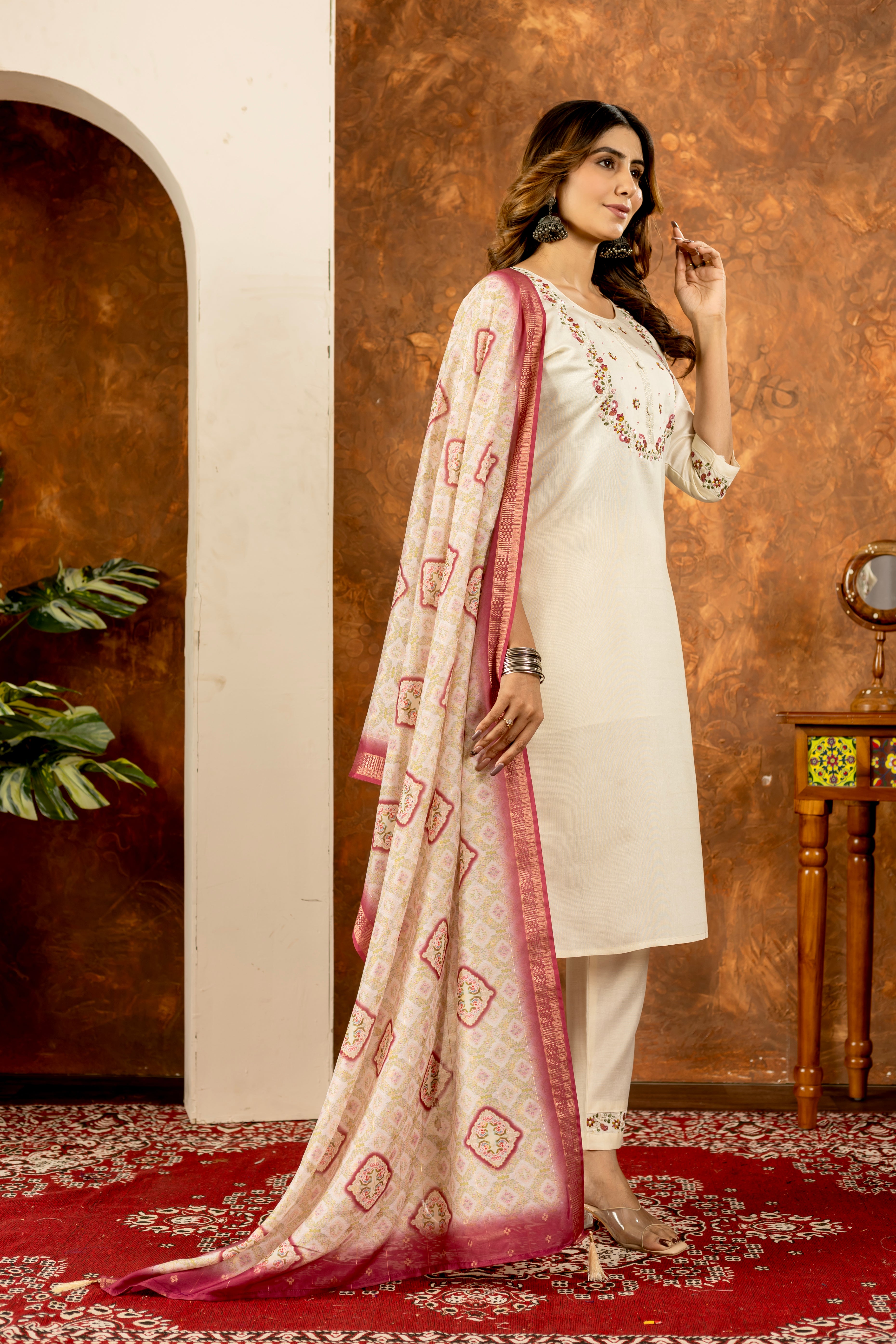 Elegant Straight Kurti Pant Dupatta