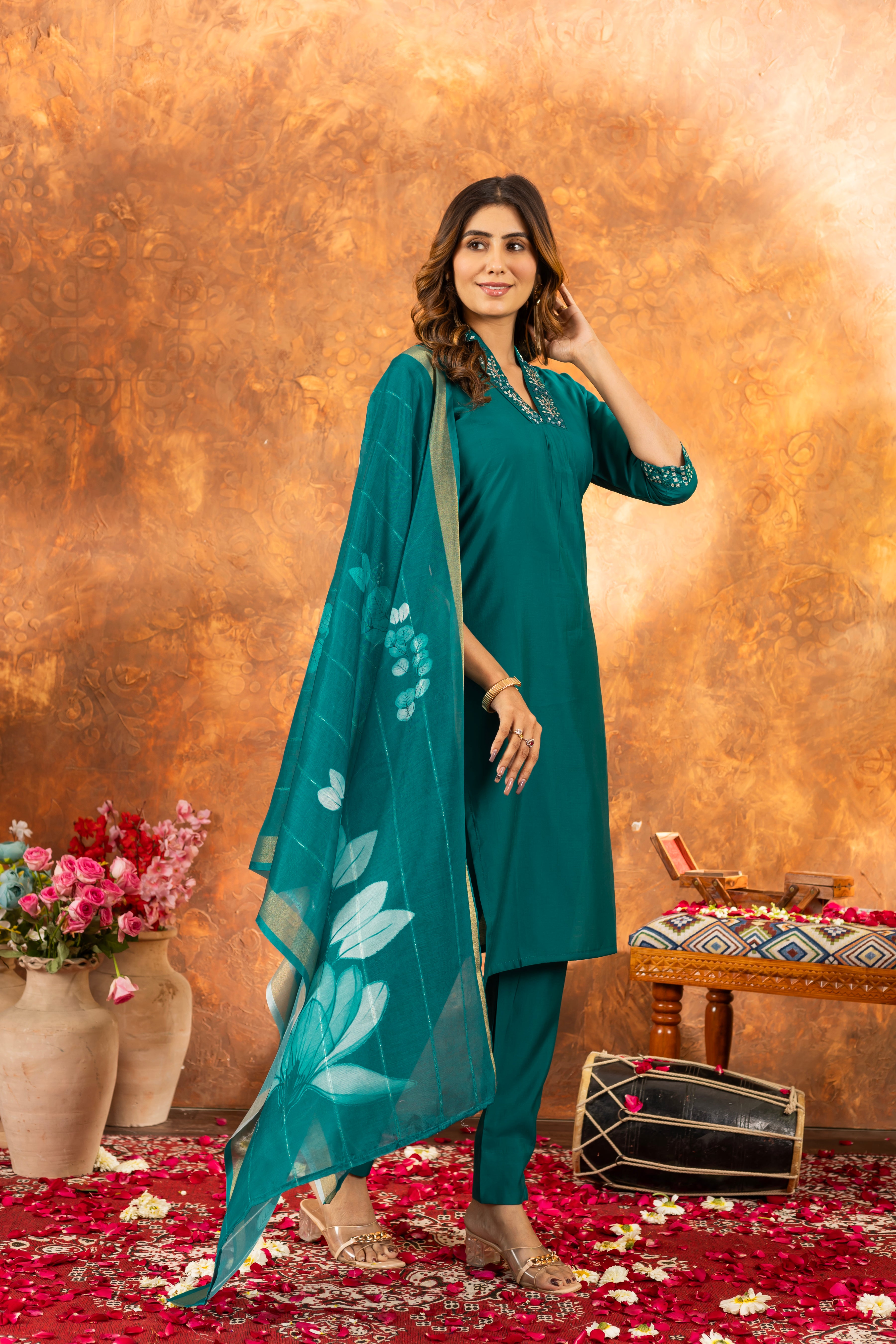 Elegant Straight Kurti Pant Dupatta Set