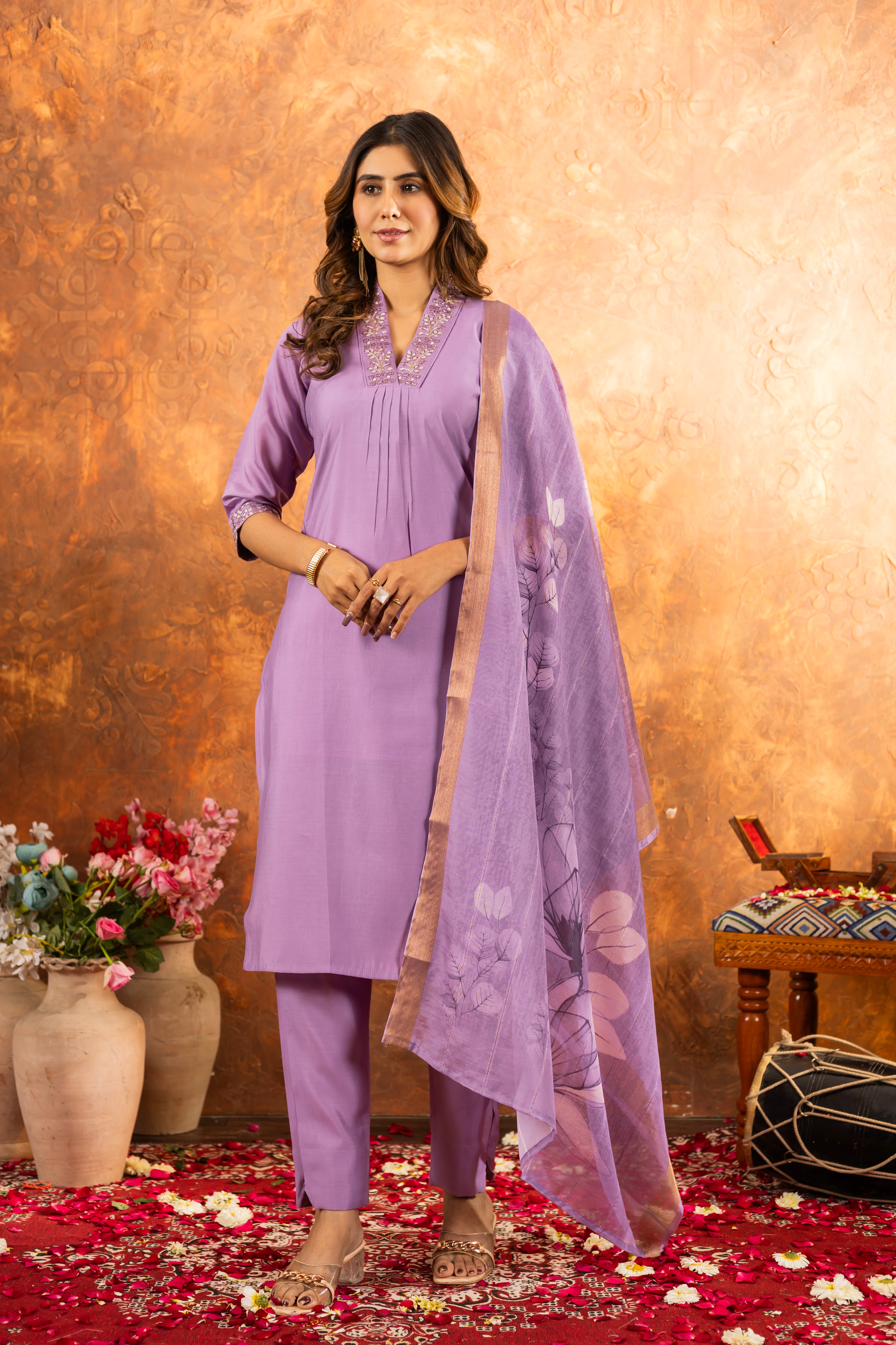 Elegant Straight Kurti Pant Dupatta Set