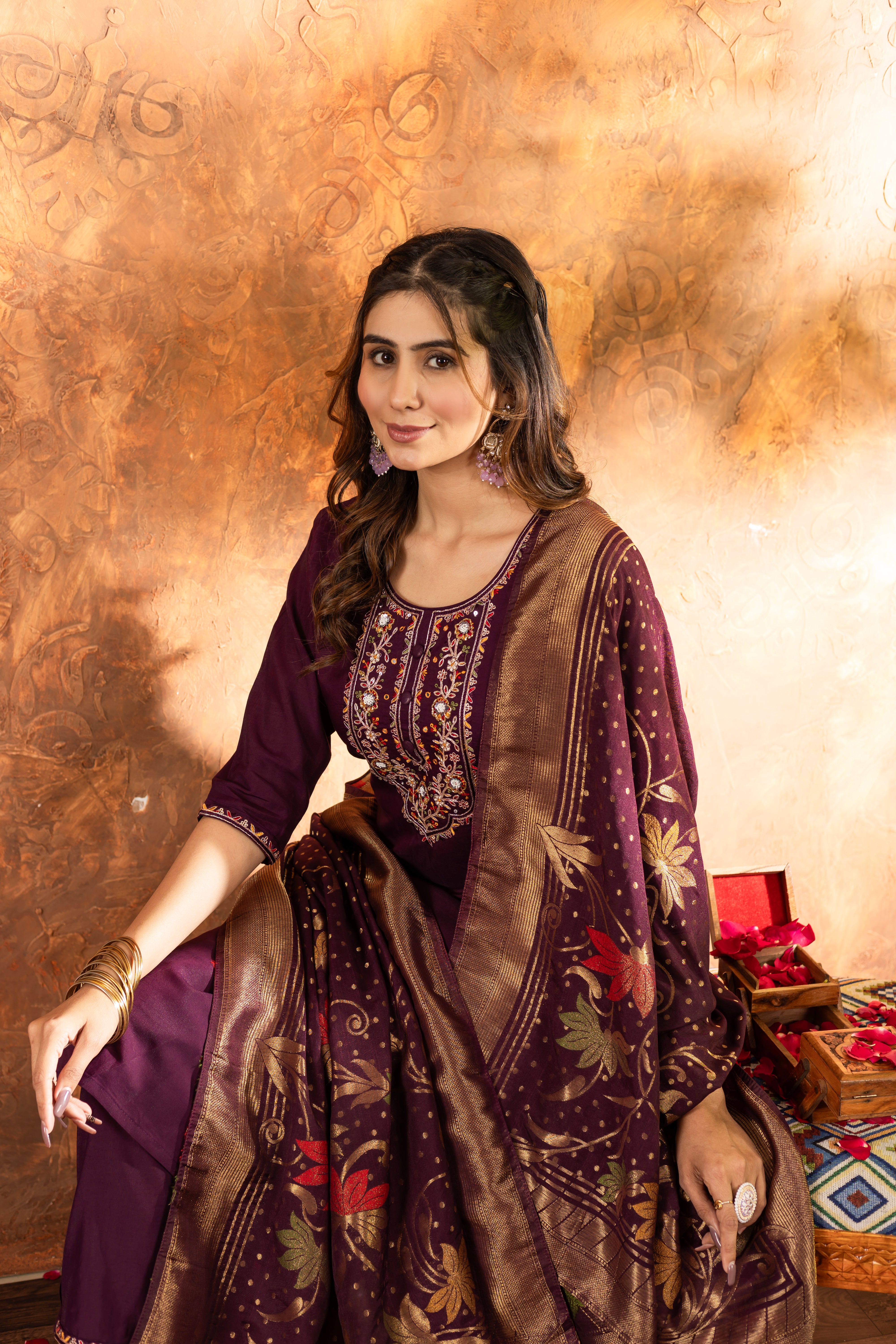 Elegant Straight Kurti Pant Dupatta Set