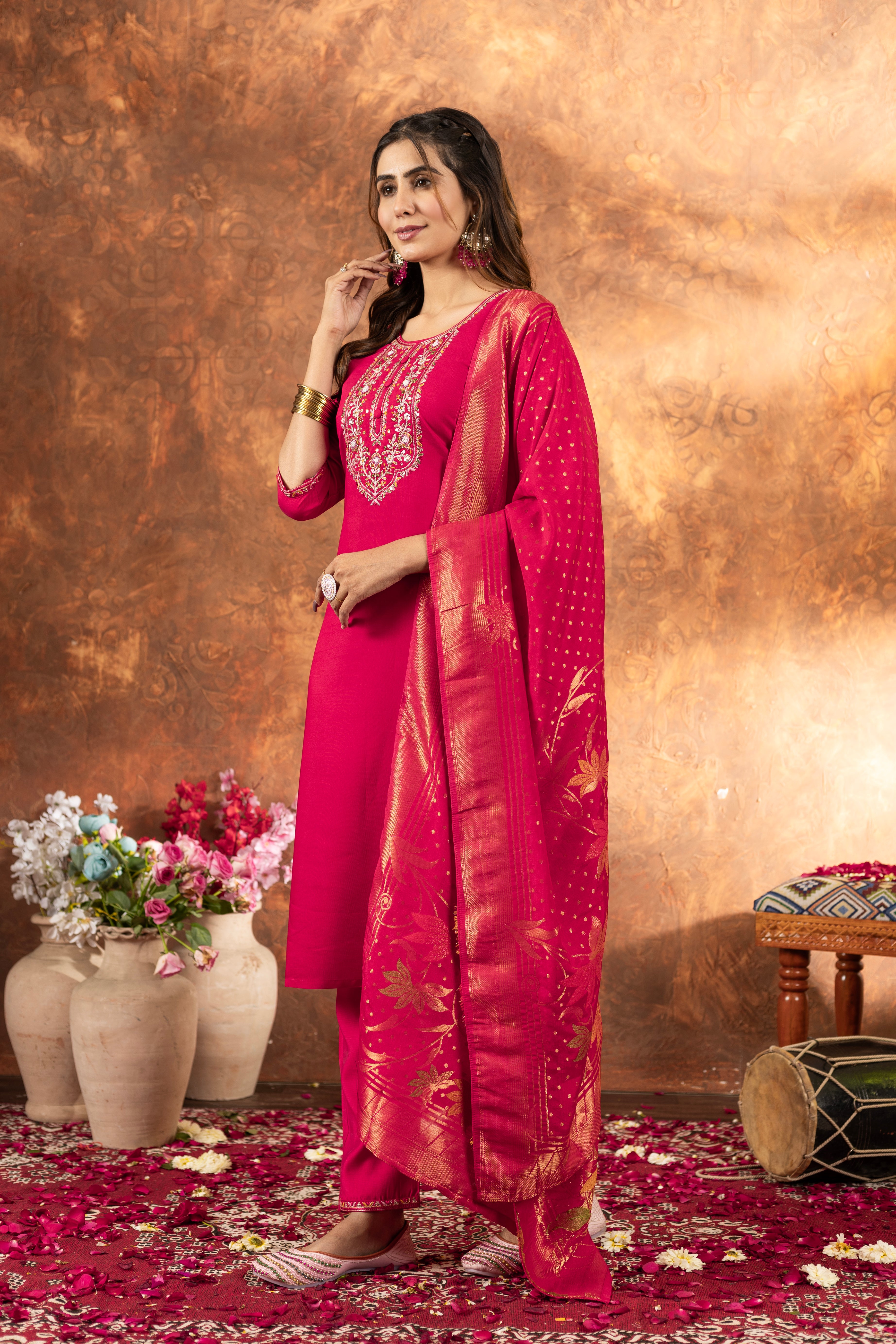 Elegant Straight Kurti Pant Dupatta Set