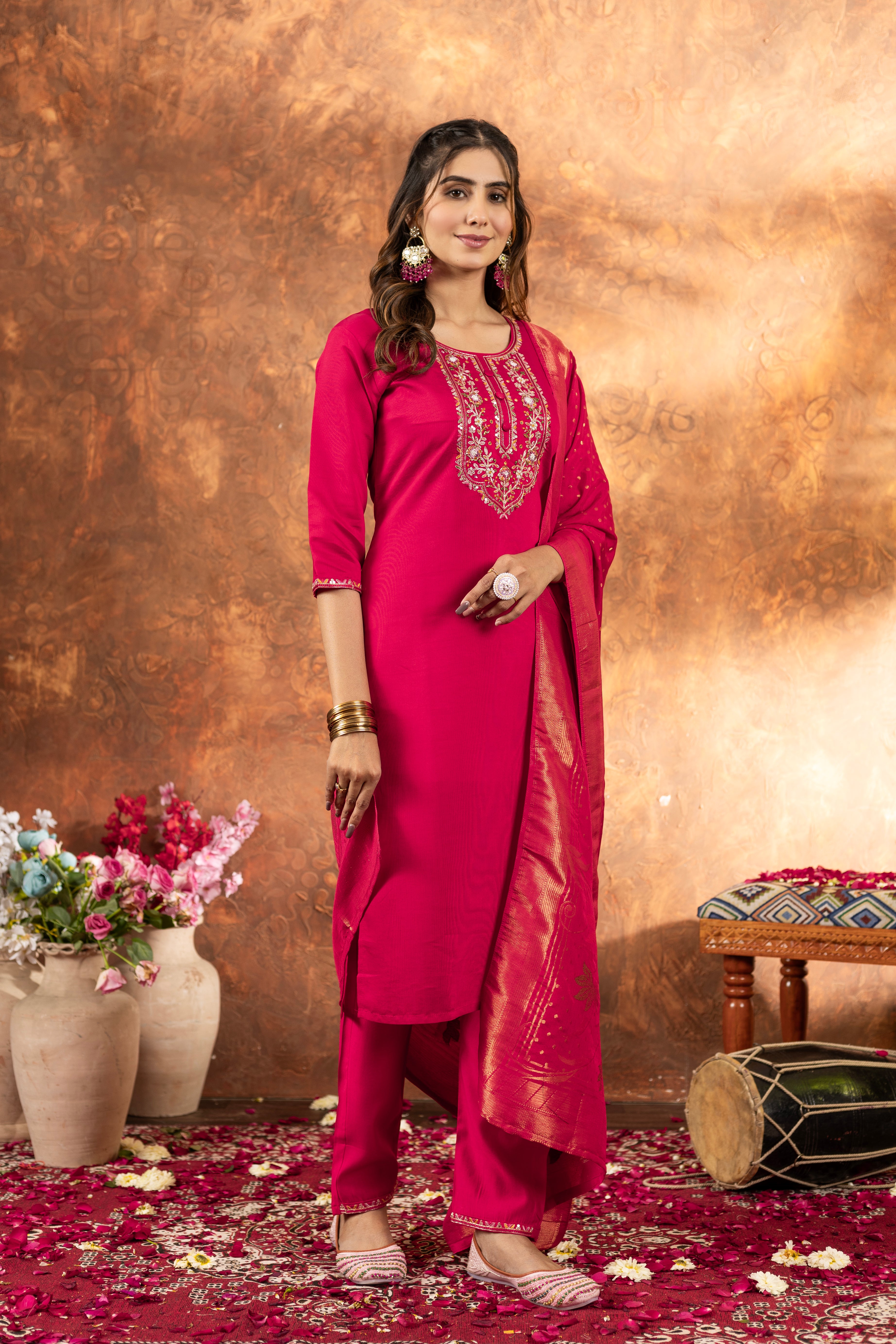Elegant Straight Kurti Pant Dupatta Set