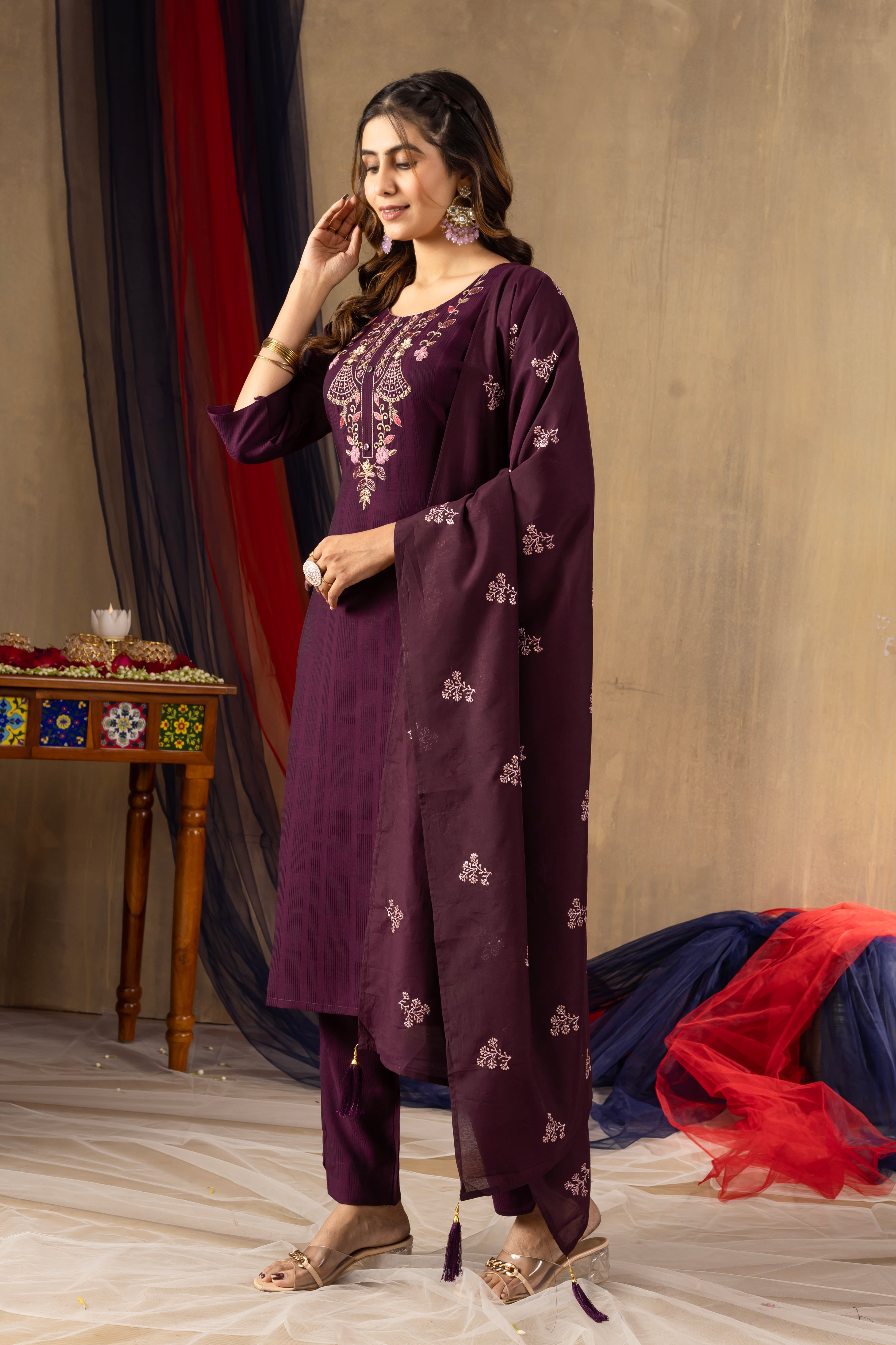 Elegant Straight Kurti Pant Dupatta Set