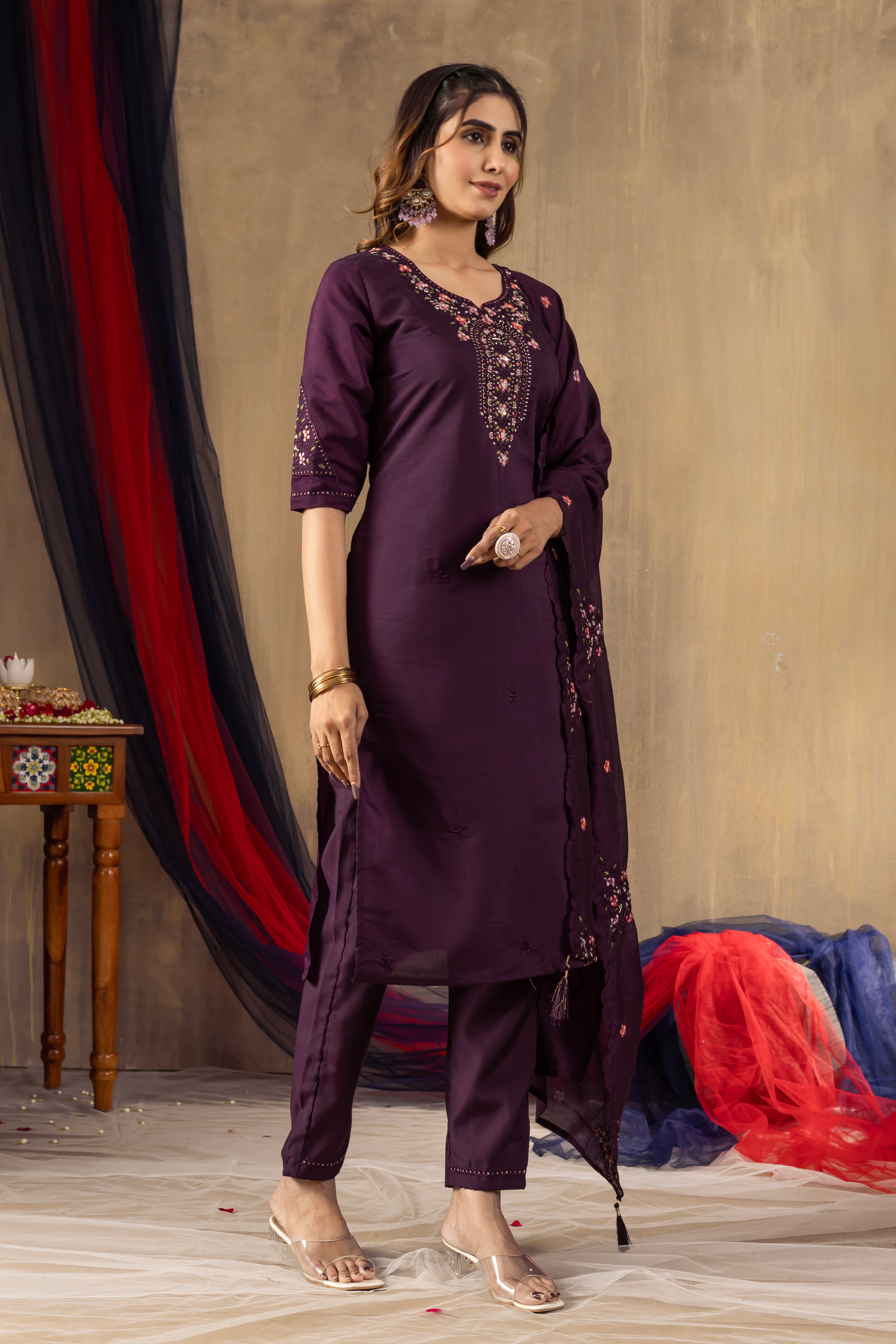 Elegant Straight Kurti Pant Dupatta Set