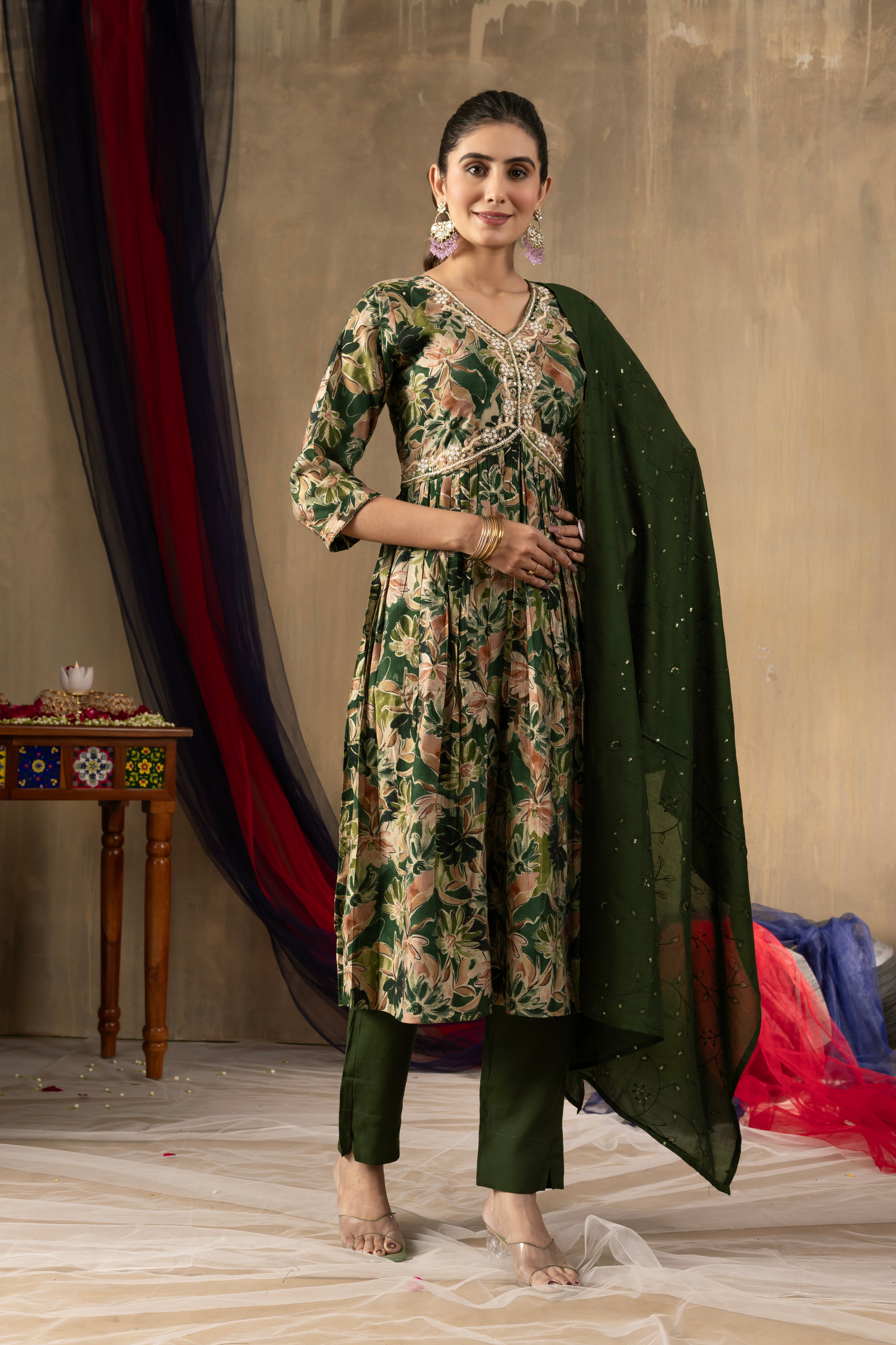 Elegant Straight Kurti Pant Dupatta Set