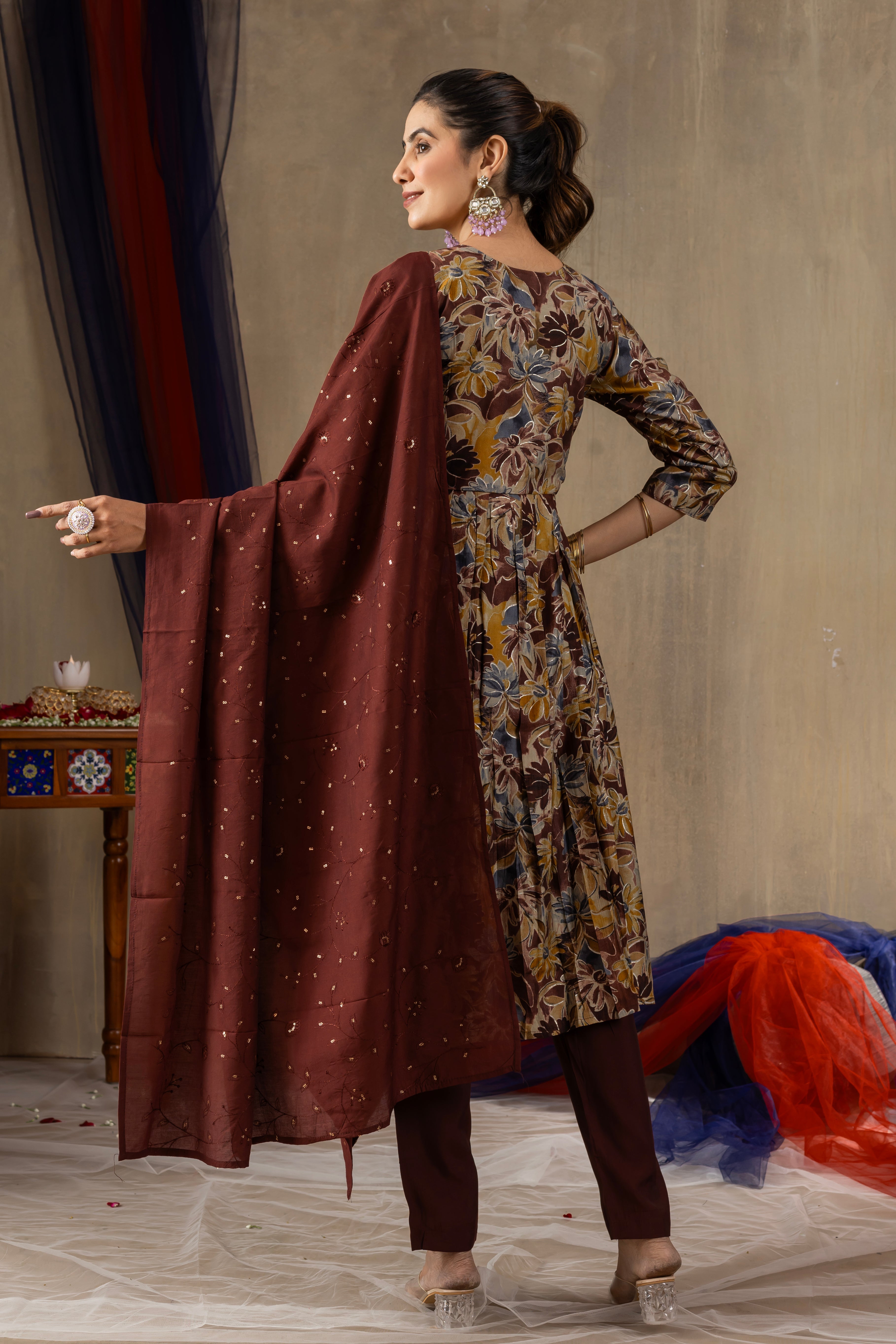 Elegant Straight Kurti Pant Dupatta Set