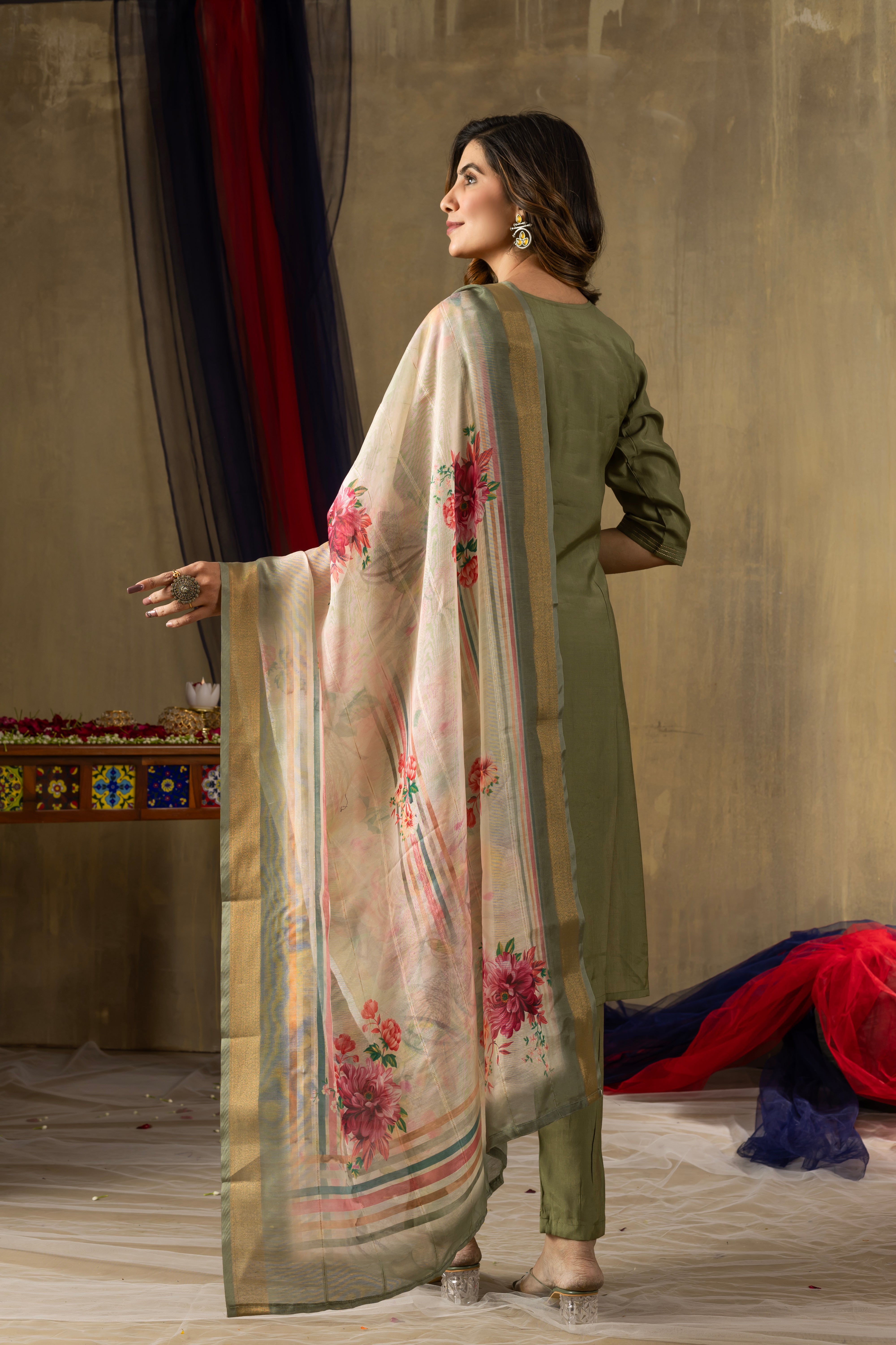 Elegant Straight Kurti Pant Dupatta Set