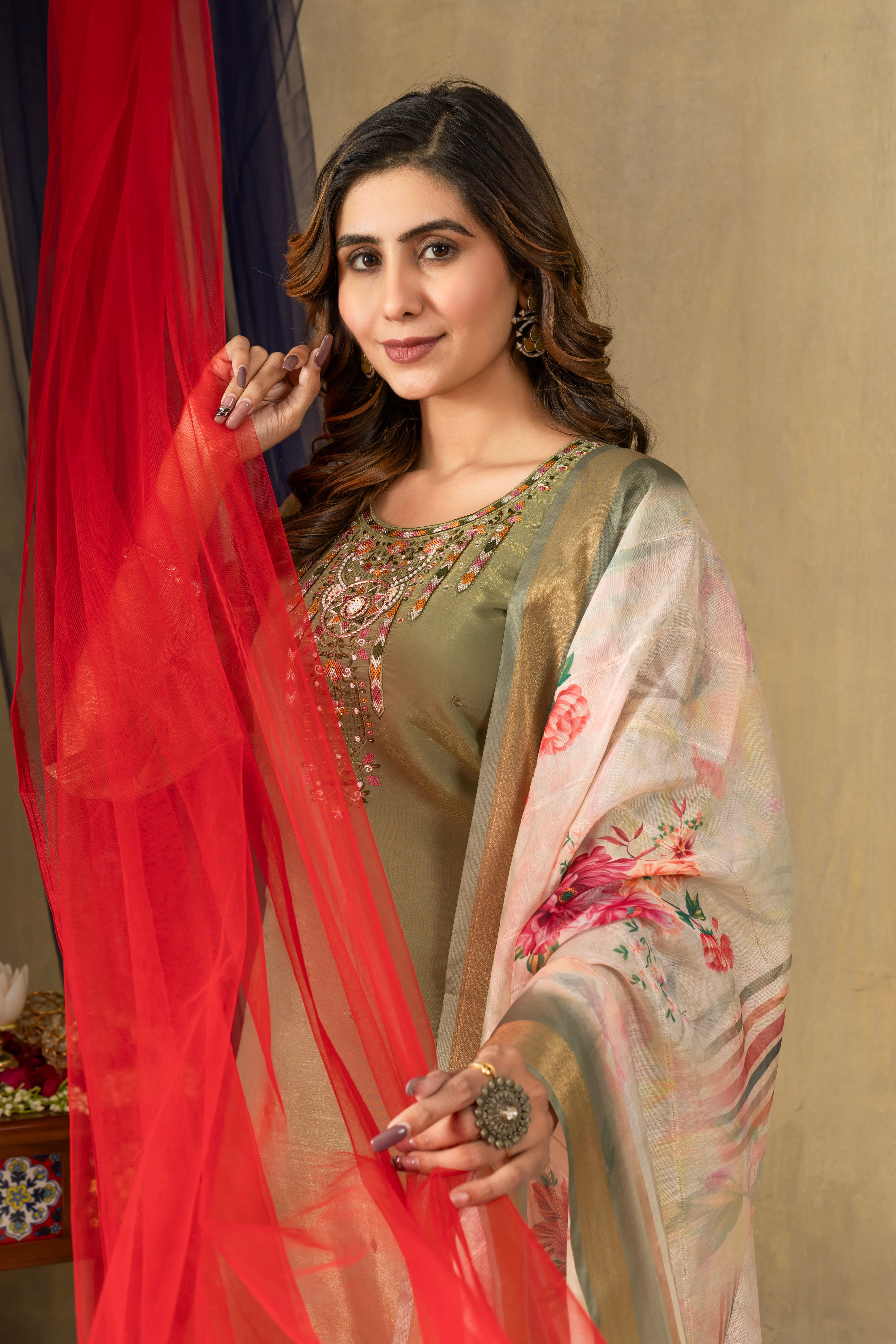 Elegant Straight Kurti Pant Dupatta Set