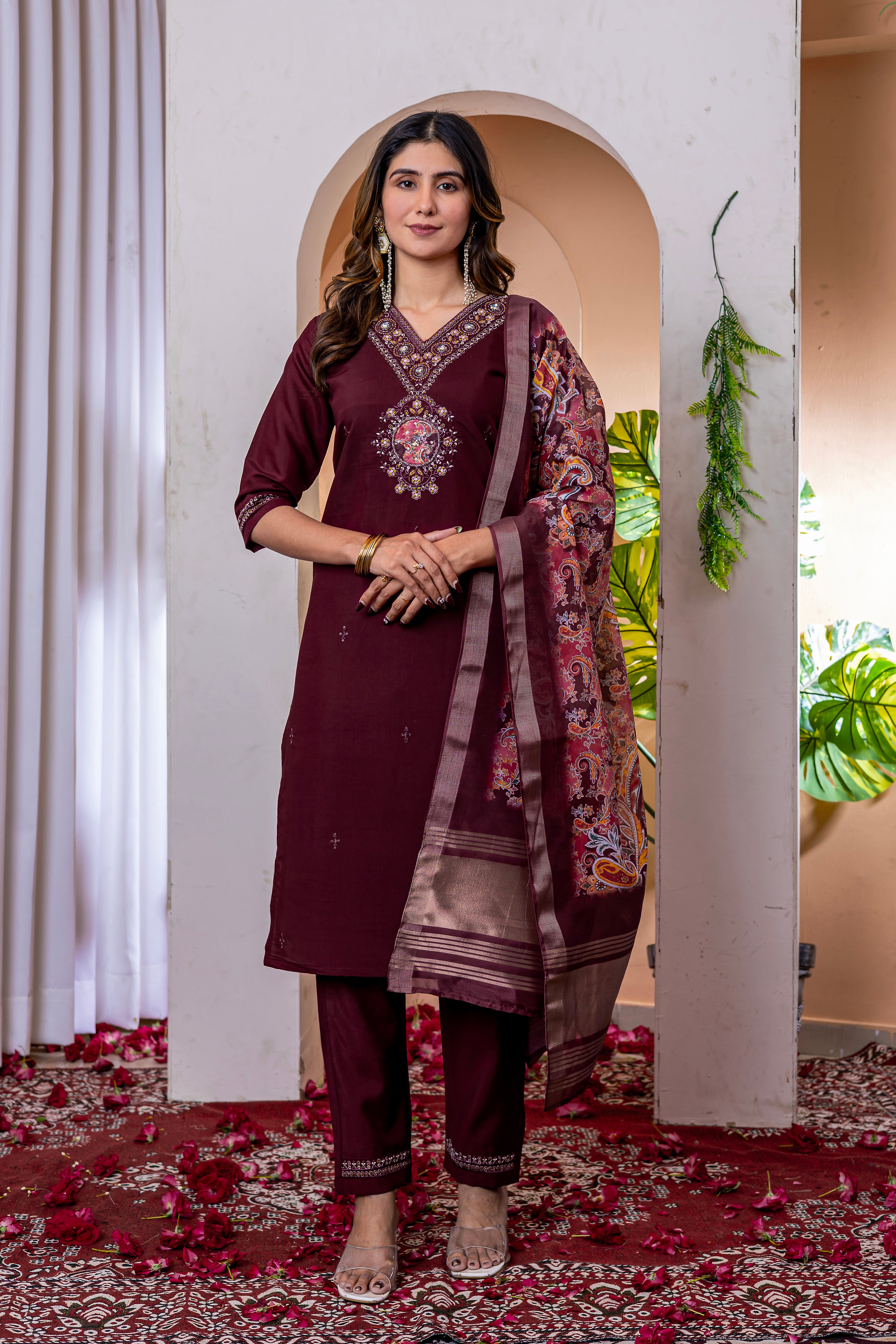 Elegant Straight Kurti Pant Dupatta Set