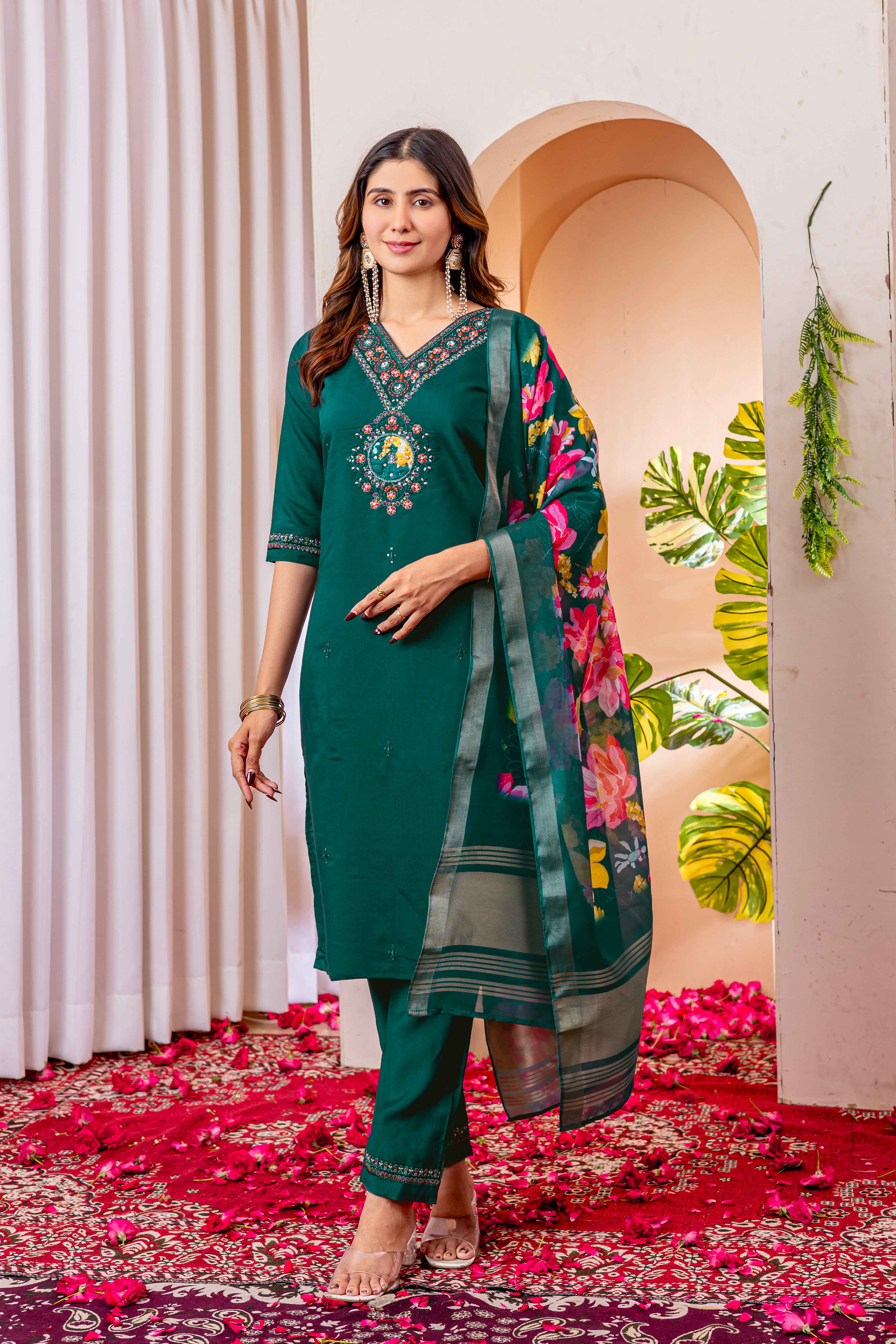 Elegant Straight Kurti Pant Dupatta Set