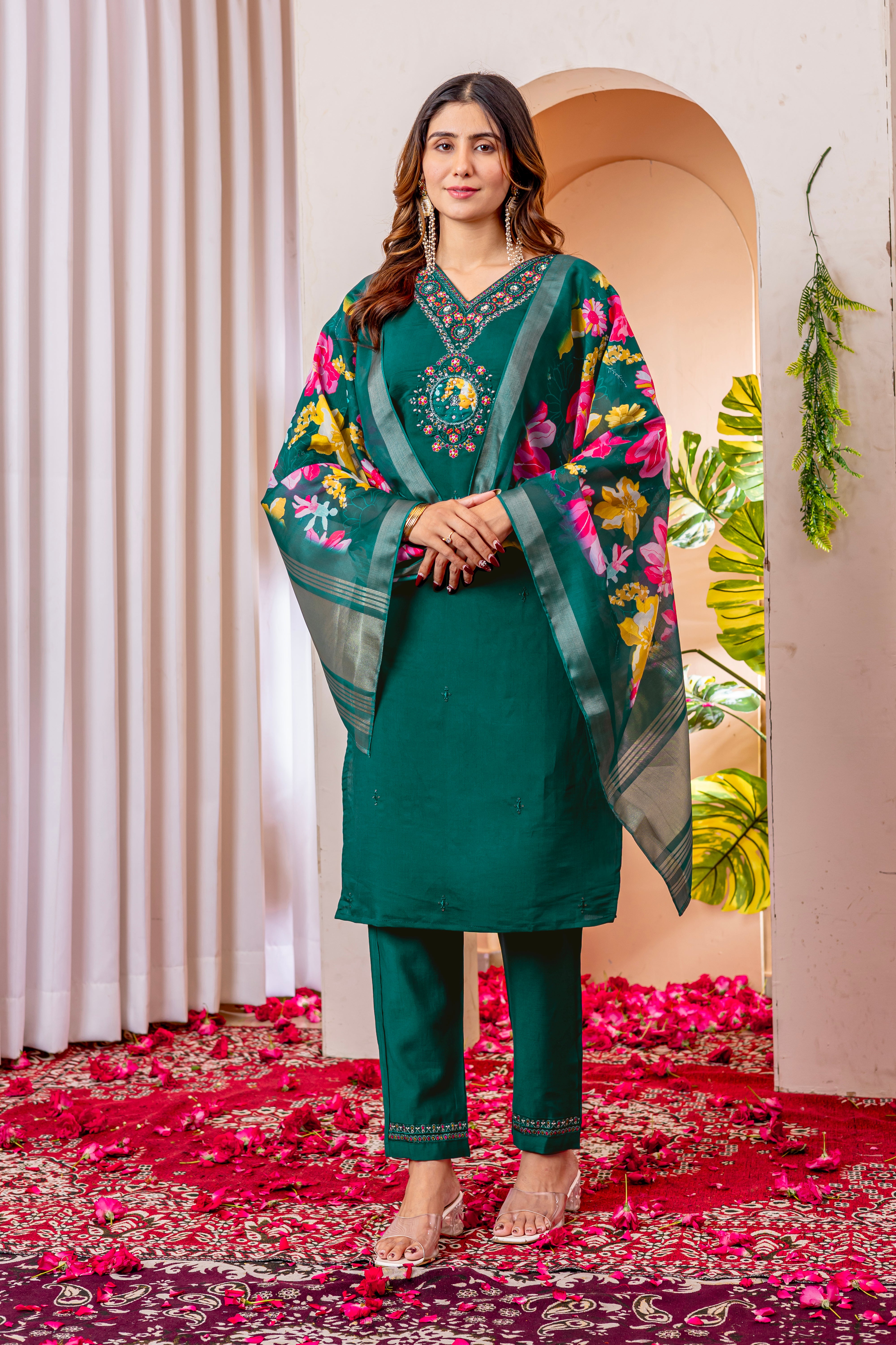 Elegant Straight Kurti Pant Dupatta Set