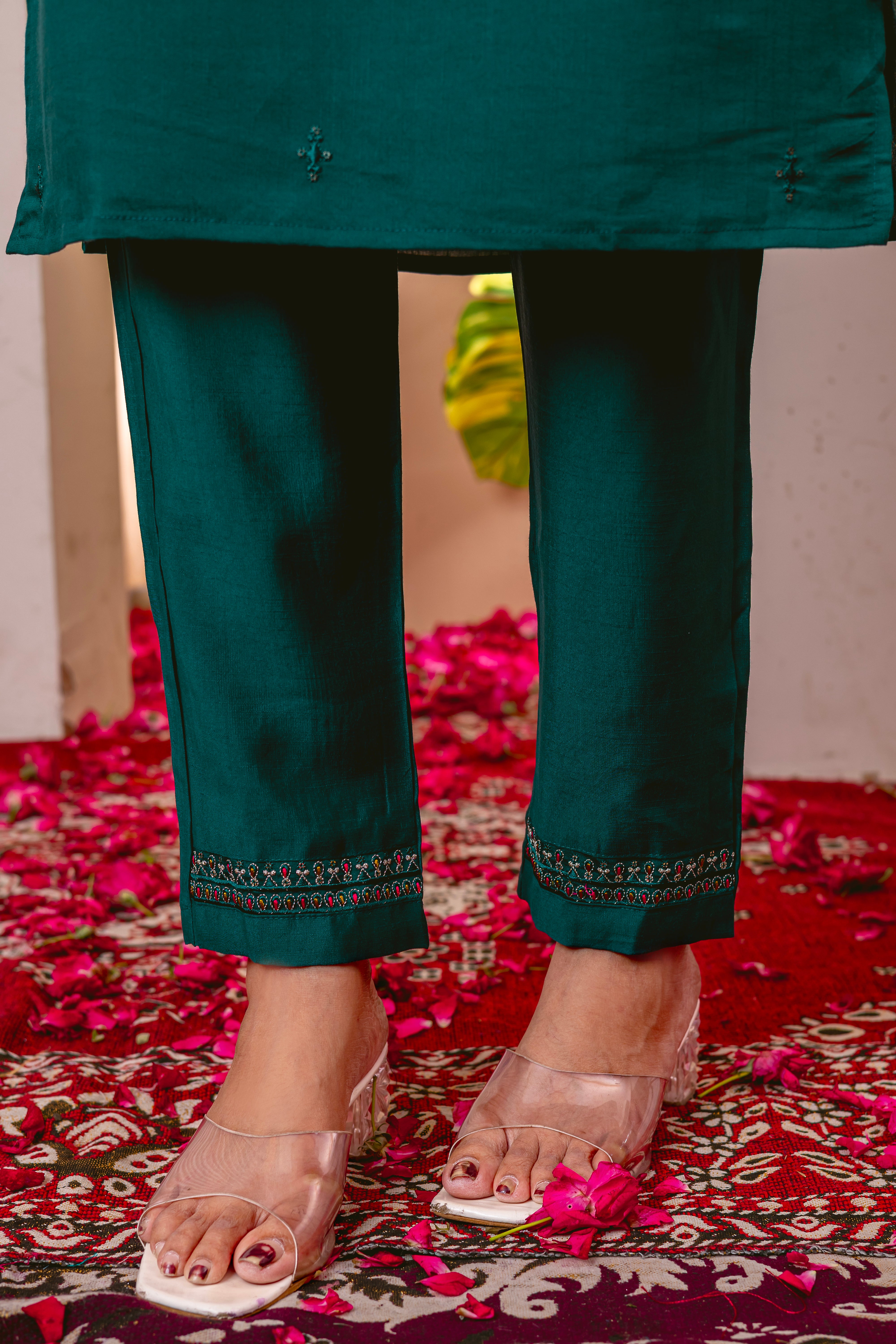 Elegant Straight Kurti Pant Dupatta Set