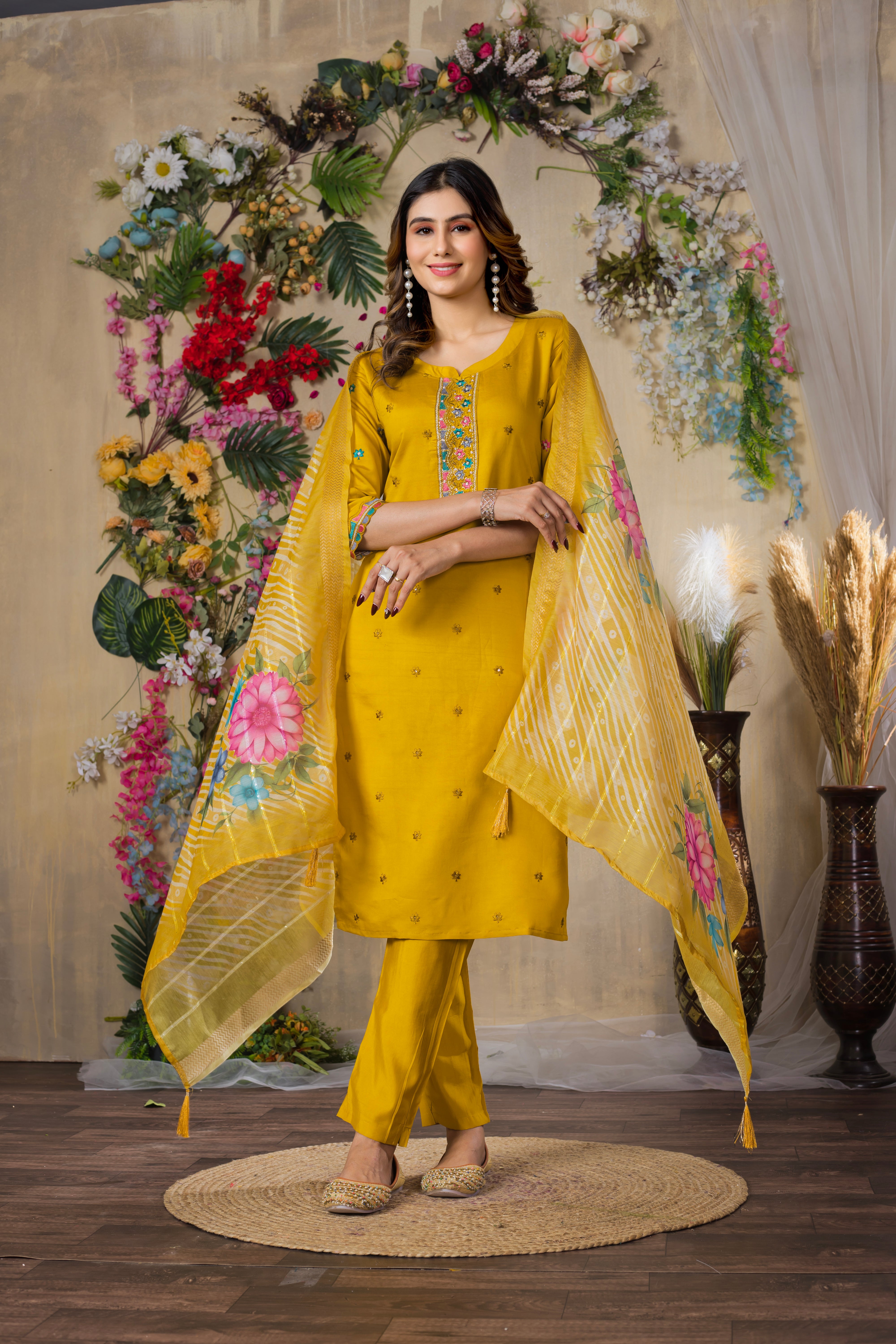 Elegant Straight Kurti Pant Dupatta Set