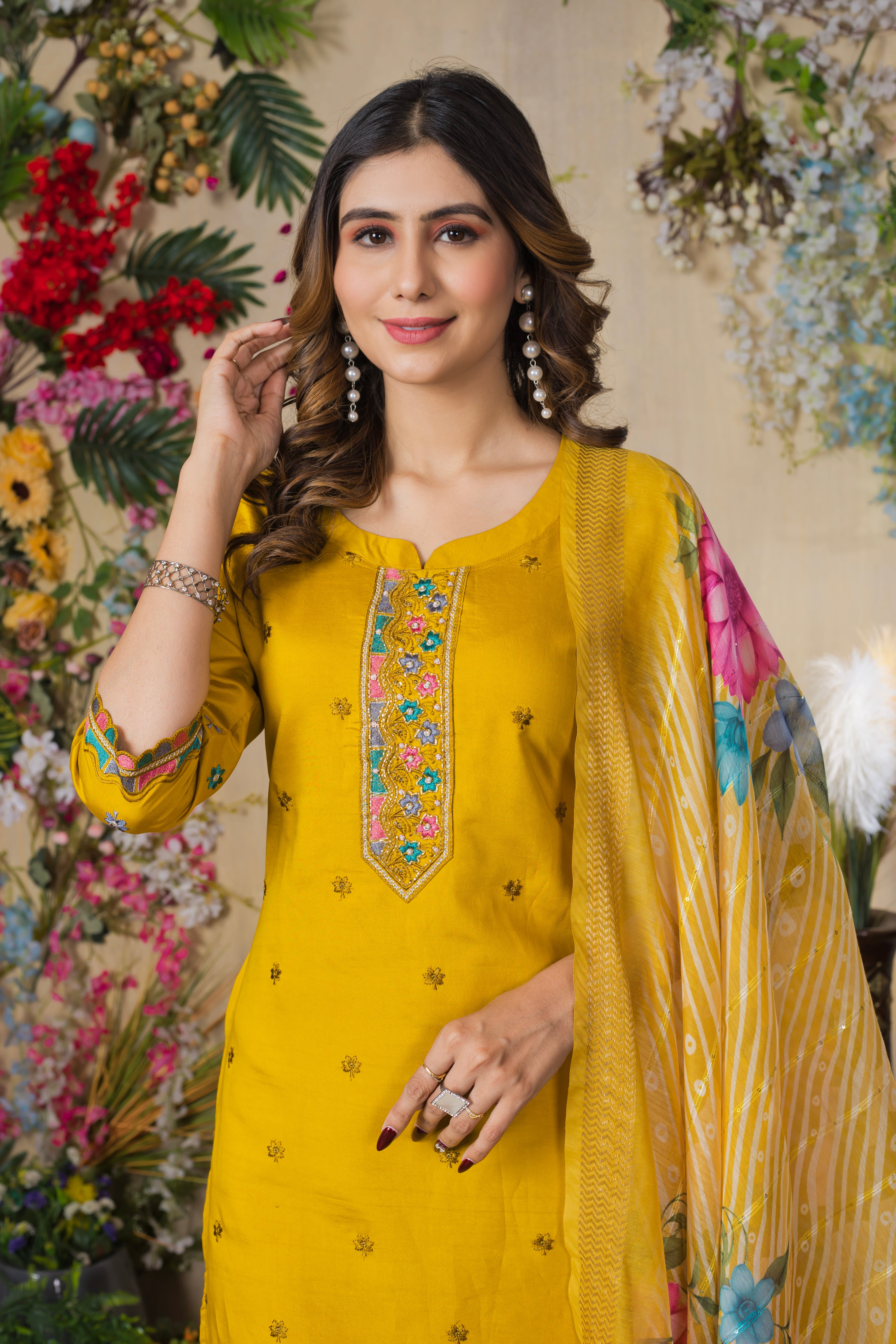 Elegant Straight Kurti Pant Dupatta Set