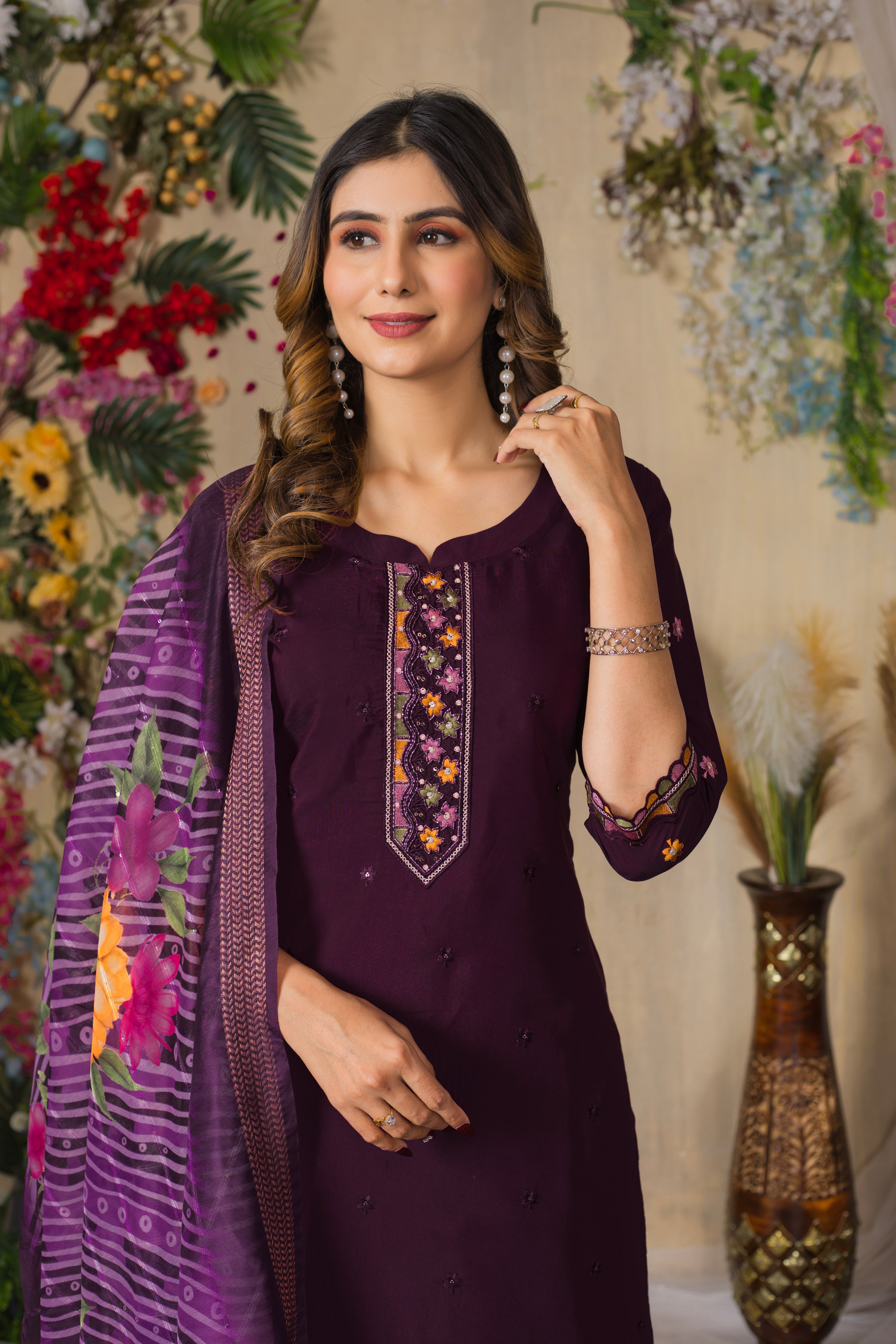 Elegant Straight Kurti Pant Dupatta Set