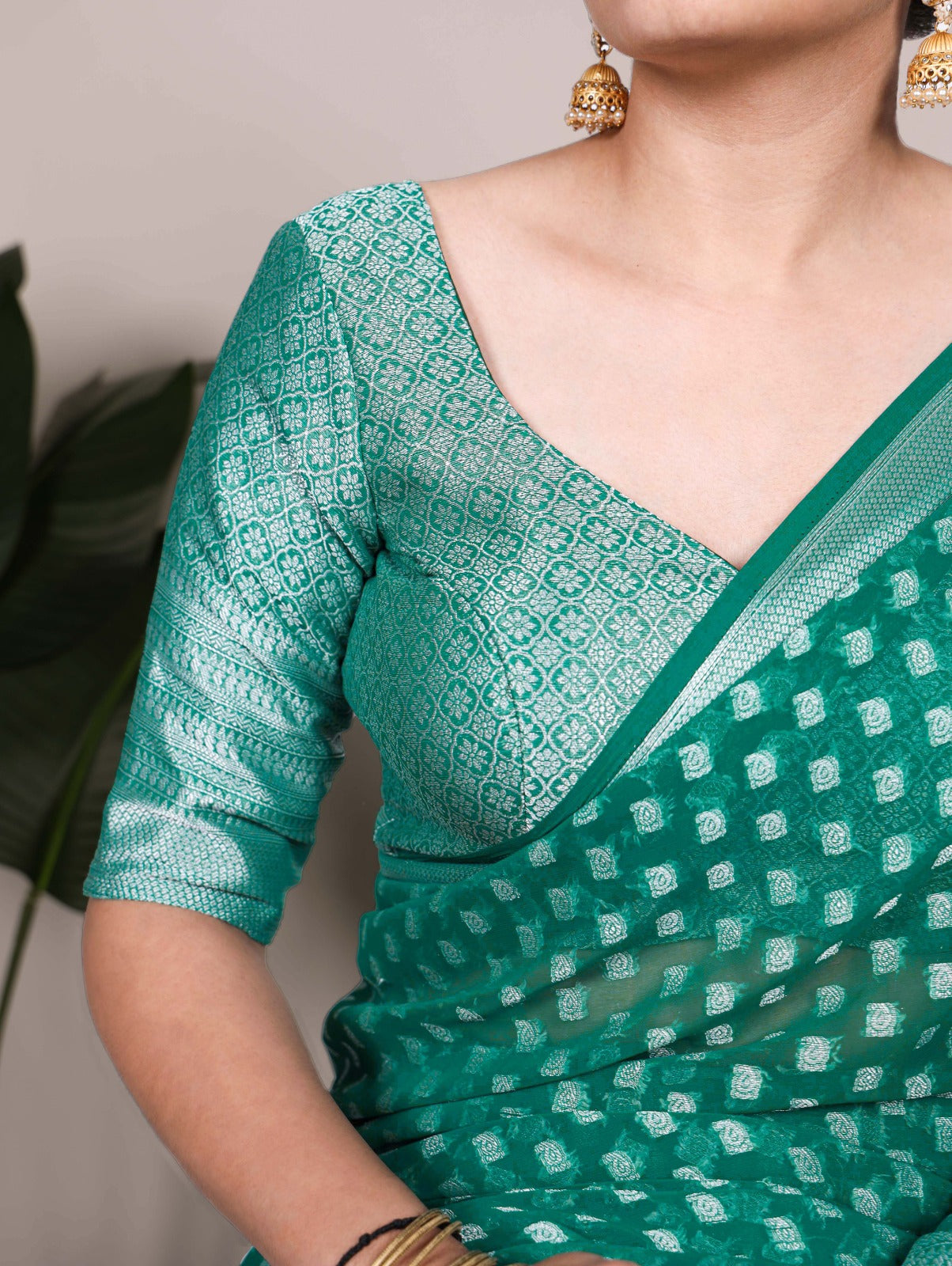 Nylon Georgette Zari Weaving Work Saree