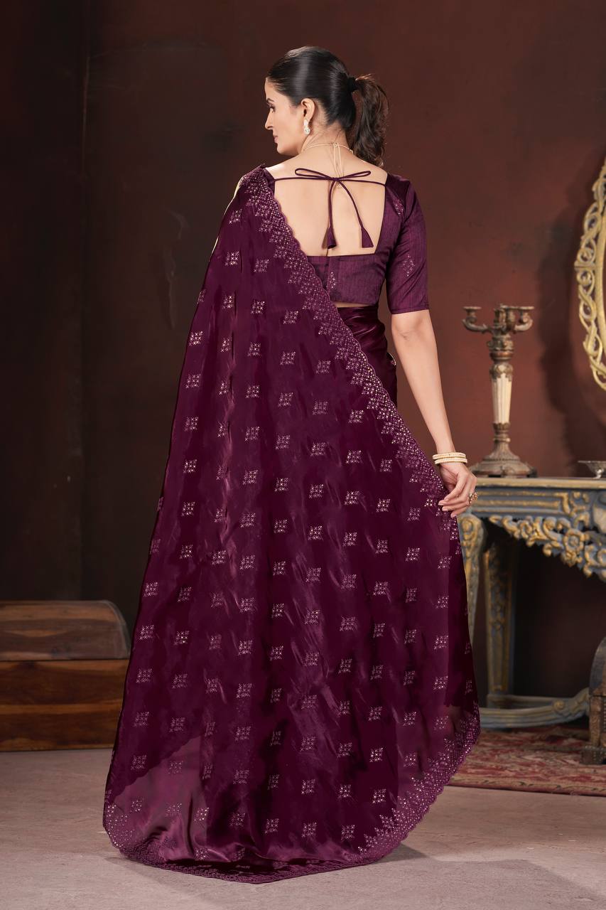 Adorable and Most Beautiful Designer Saree