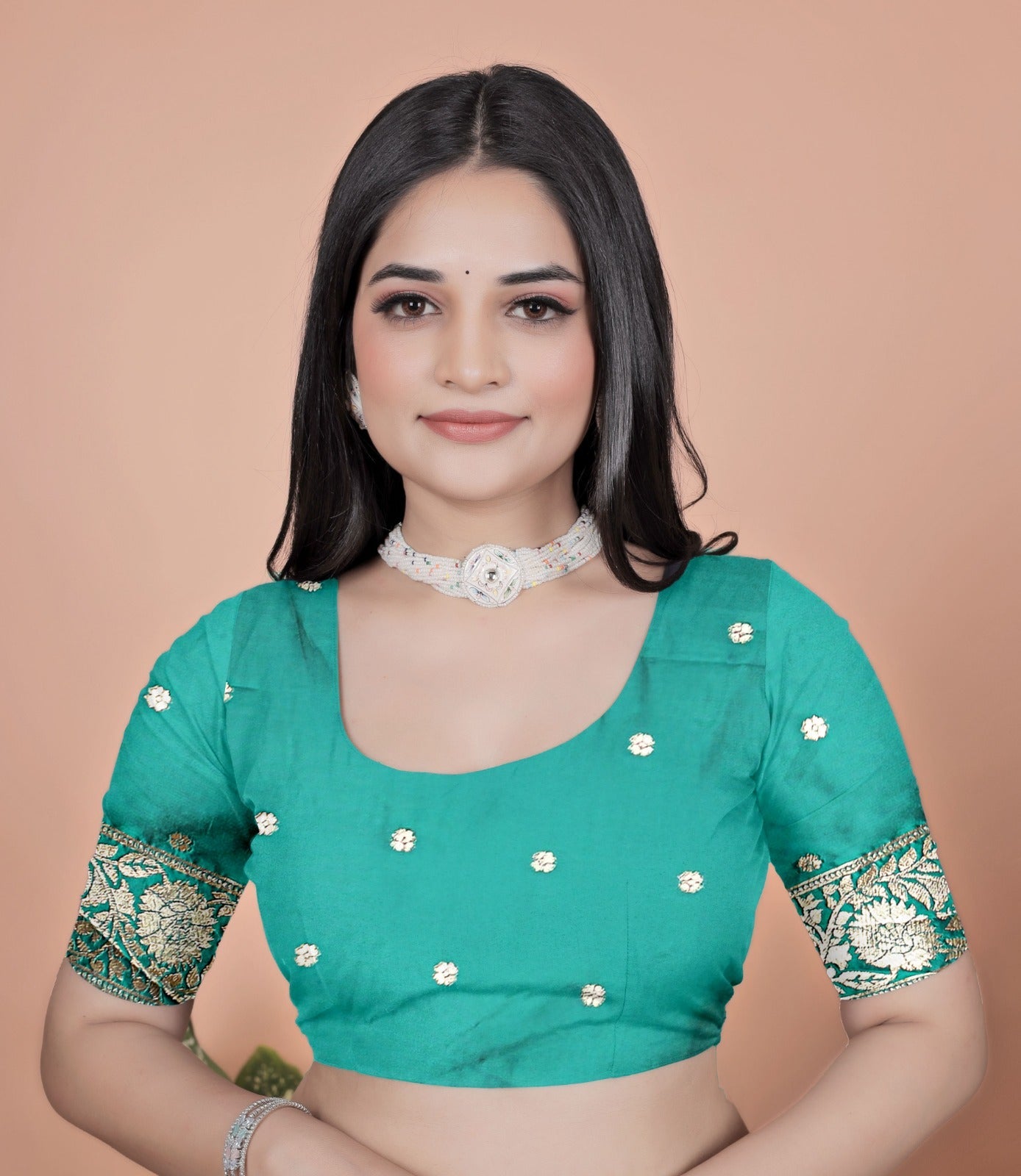 Emerald Green Banarasi Silk Saree with Artistic Peacock Pallu