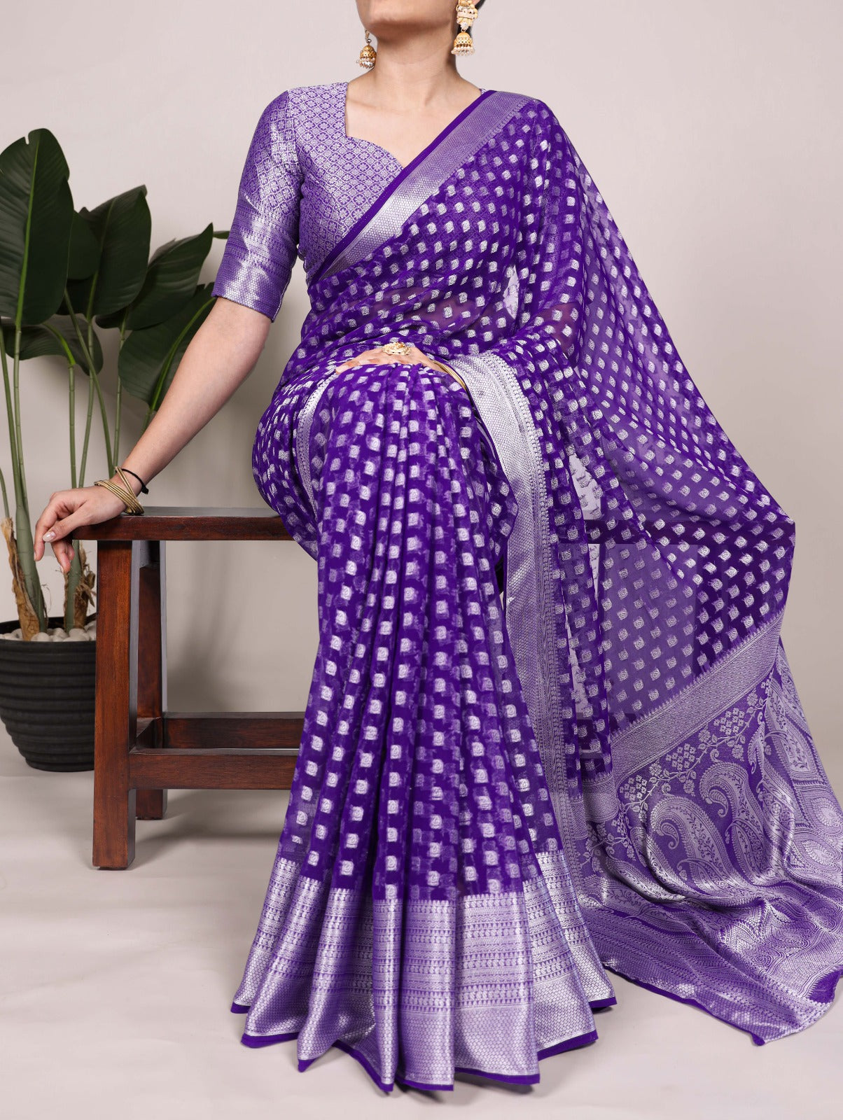 Nylon Georgette Zari Weaving Work Saree