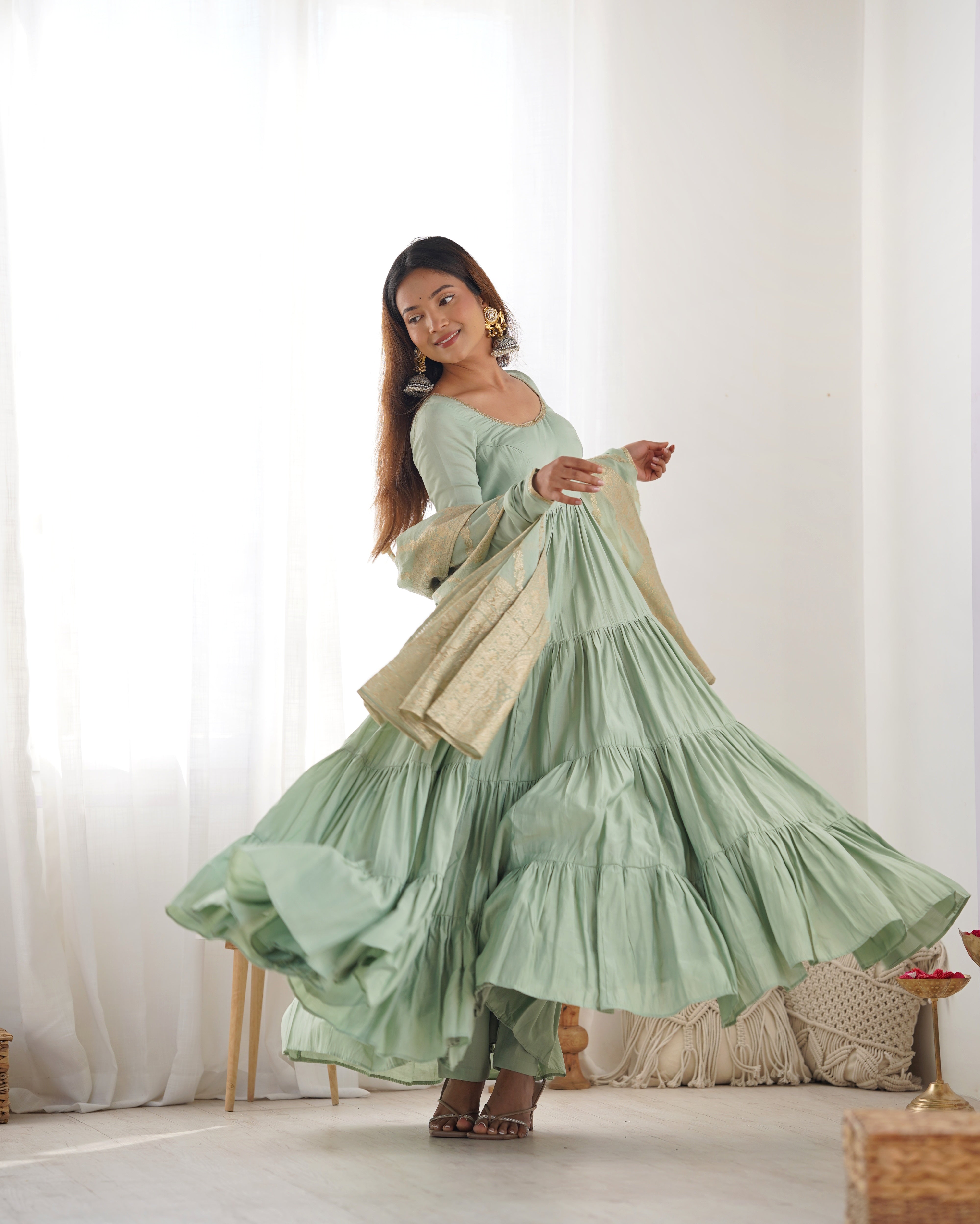 *PURE ROMANSILK CHANDERI FABRIC FULLY FLAIR ANARKALI,WITH DUPPTA SET,PENT READY TO WEAR*