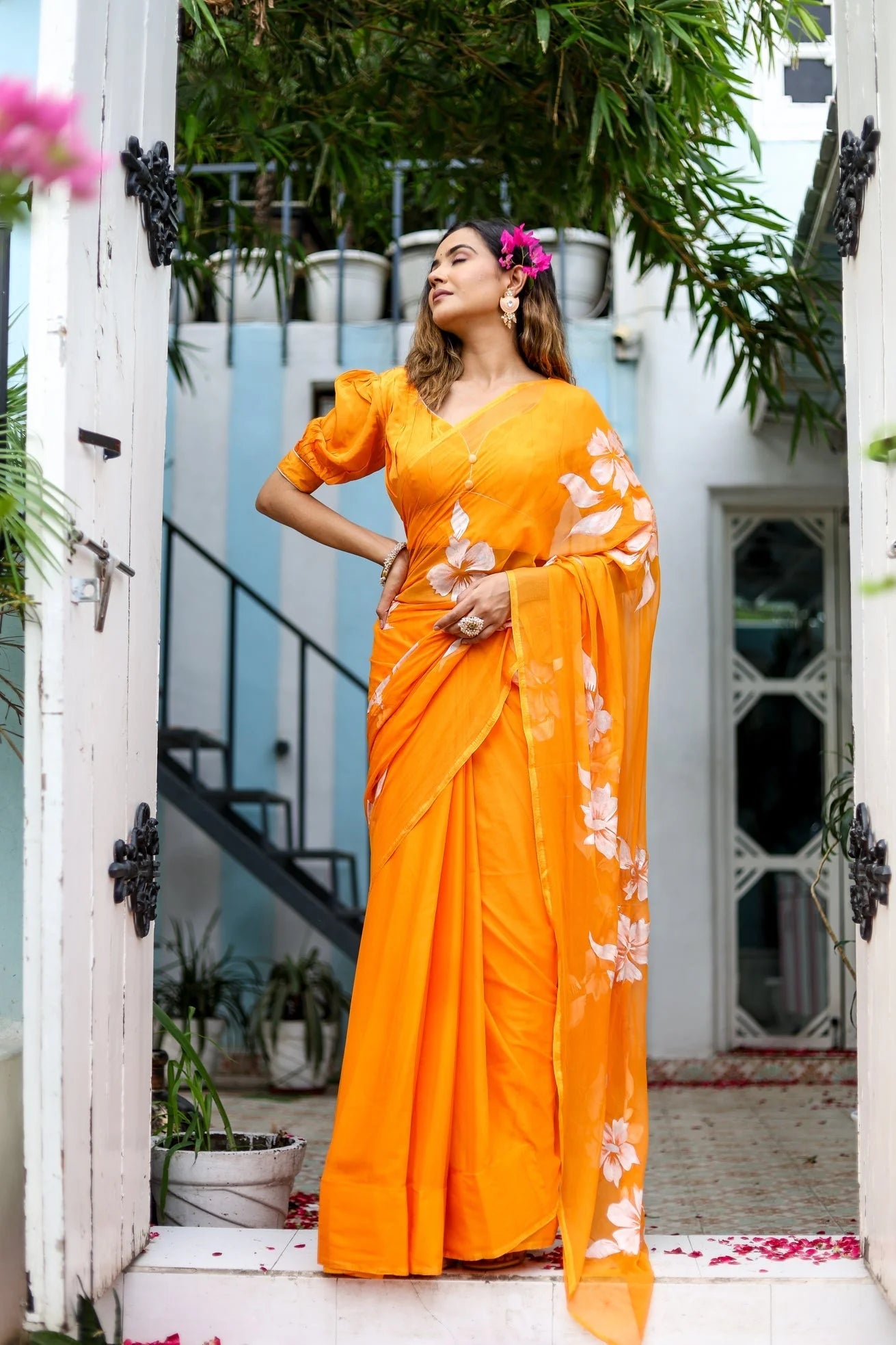 Sunset Orange Georgette Saree with Hand-Painted White Floral Motifs – Attached Blouse – 5.5 Meters