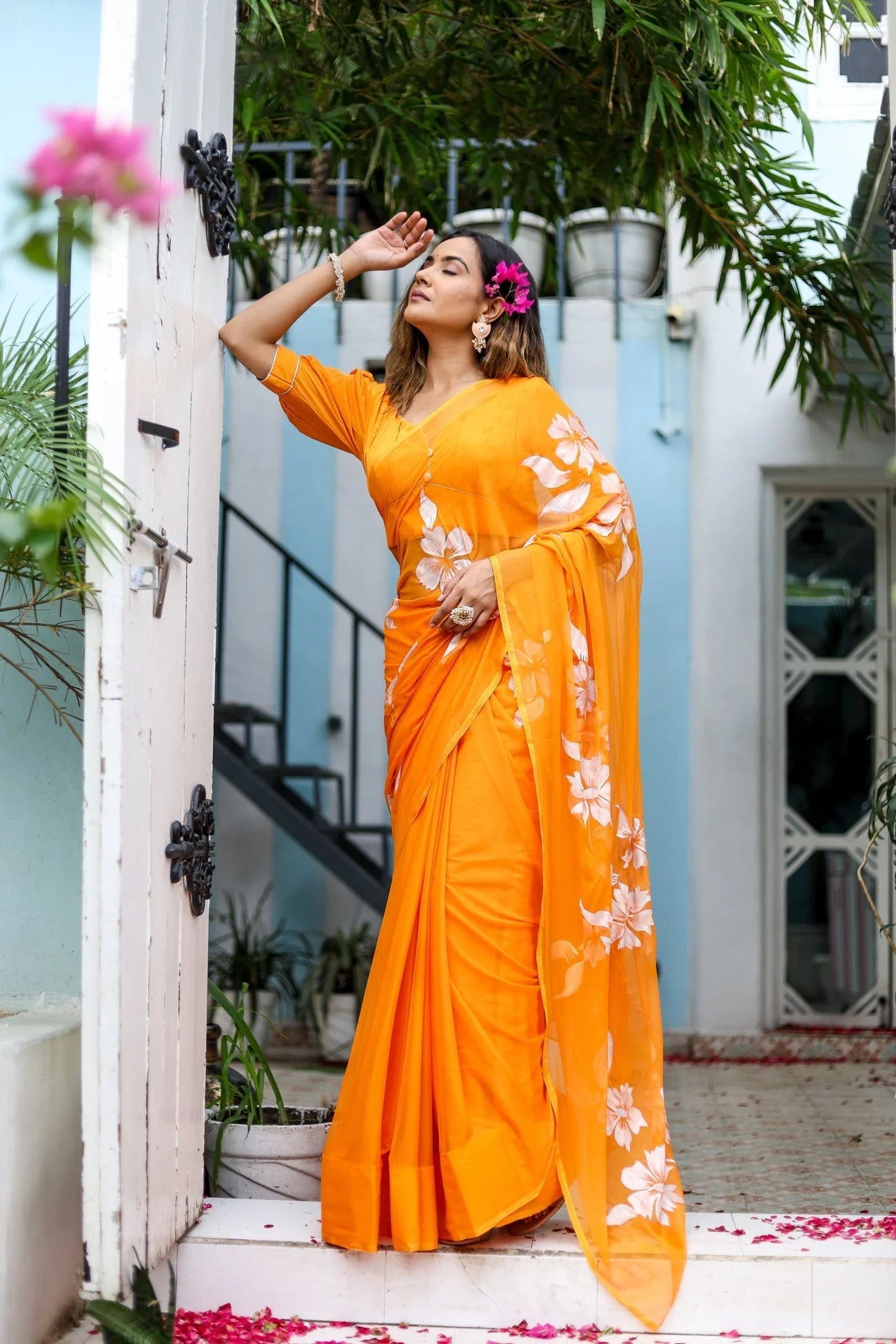 Sunset Orange Georgette Saree with Hand-Painted White Floral Motifs – Attached Blouse – 5.5 Meters