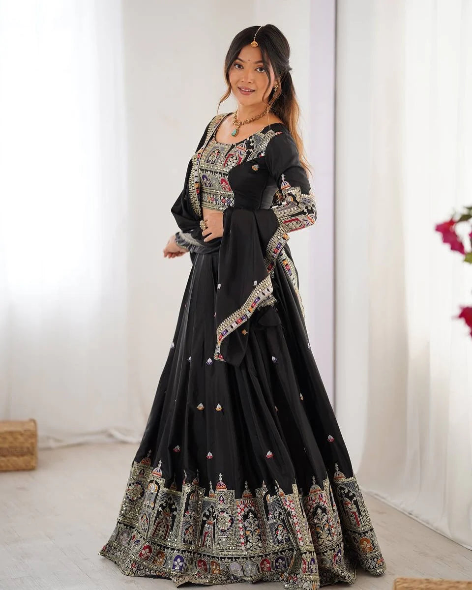Designer Wedding Chaniya Choli for Women – Traditional Mirror Work Lehenga in Black with Embroidered Dupatta – Gujarati Garba Navratri Outfit