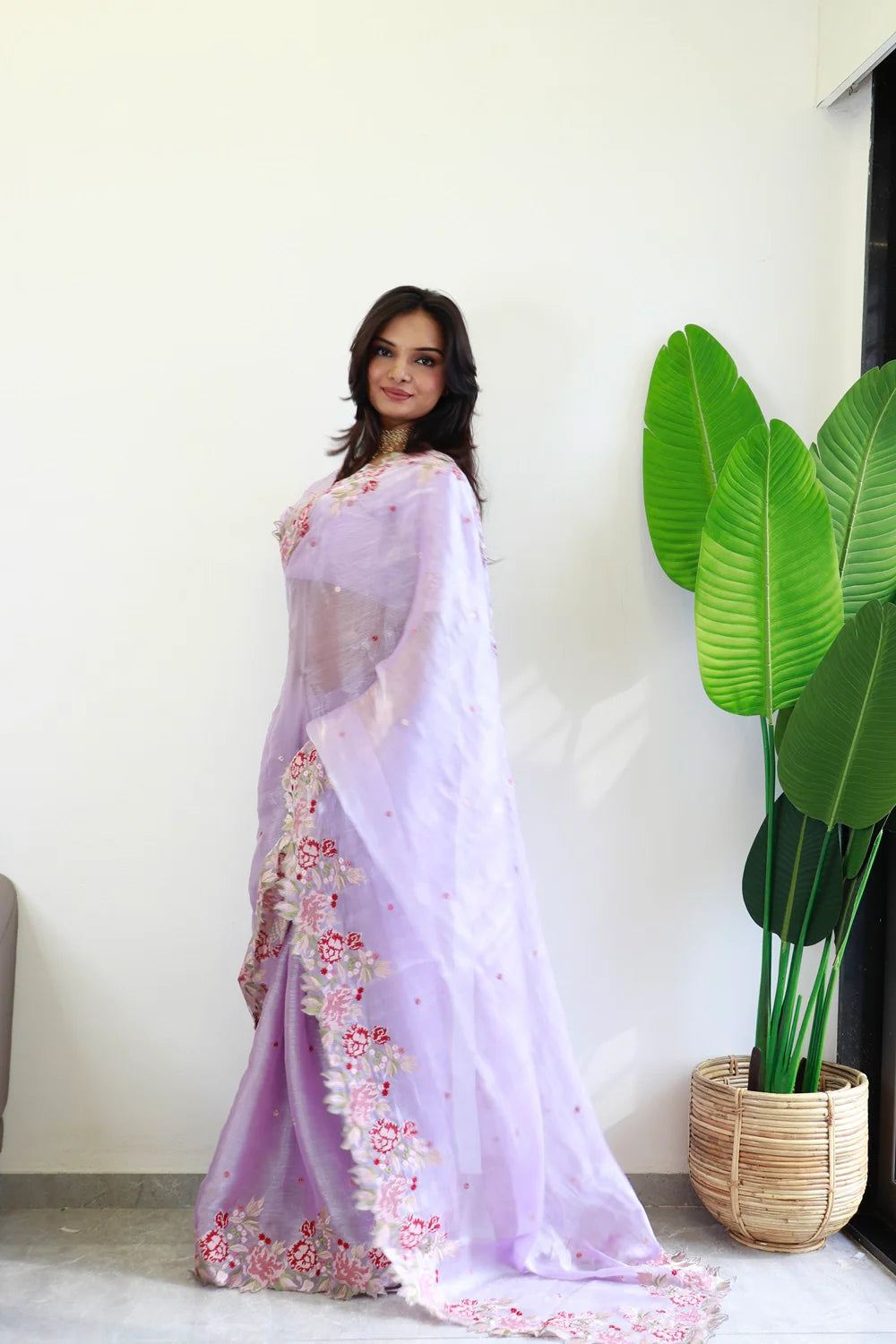 NEW COLOR BURBARY JIMMY CHOO SHINY EMBROIDERY WORK SAREE WITH UNSTICHED BLOUSE