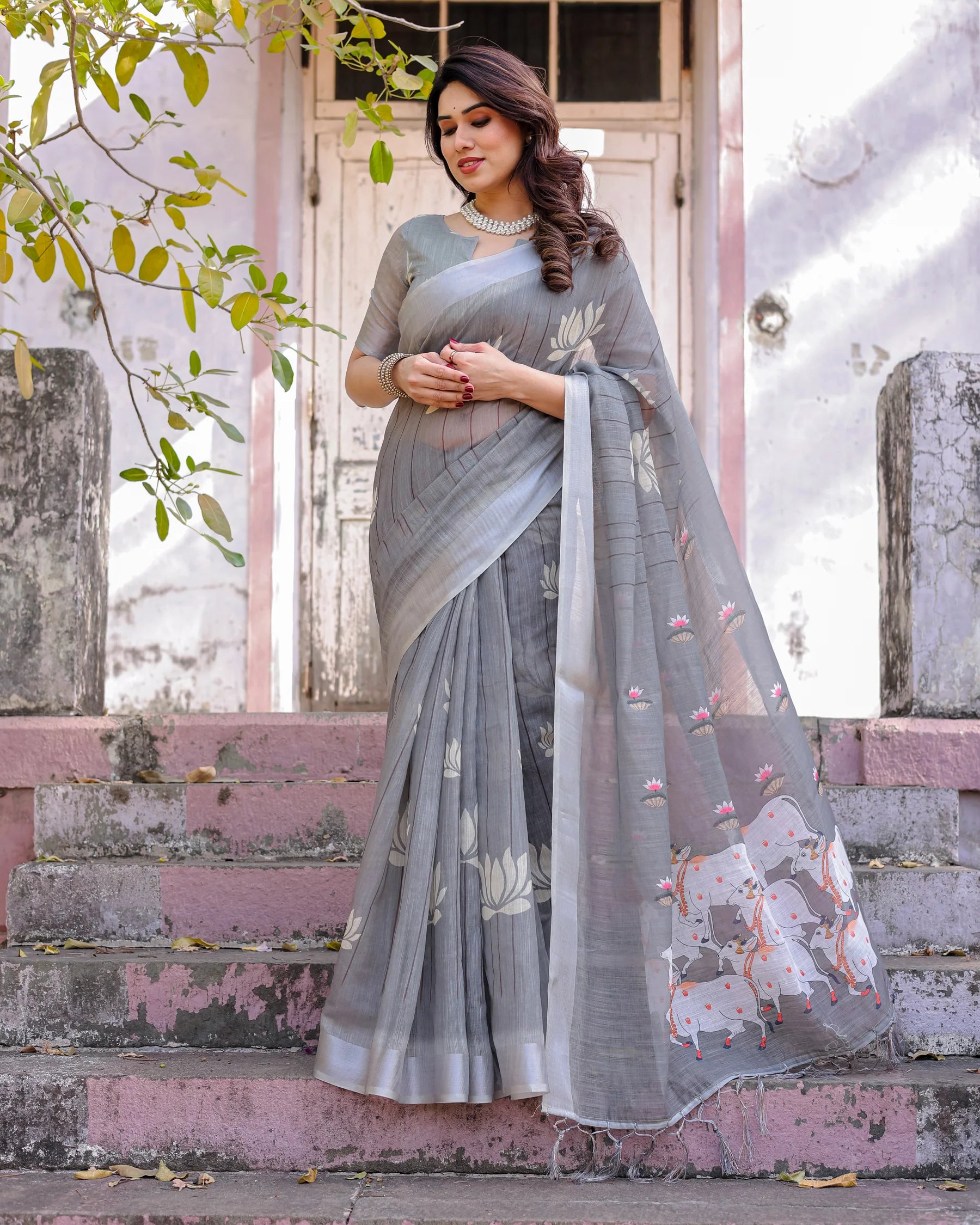 Elegant Multicolor Linen Saree with Traditional Patterns | Lightweight Festive Wear