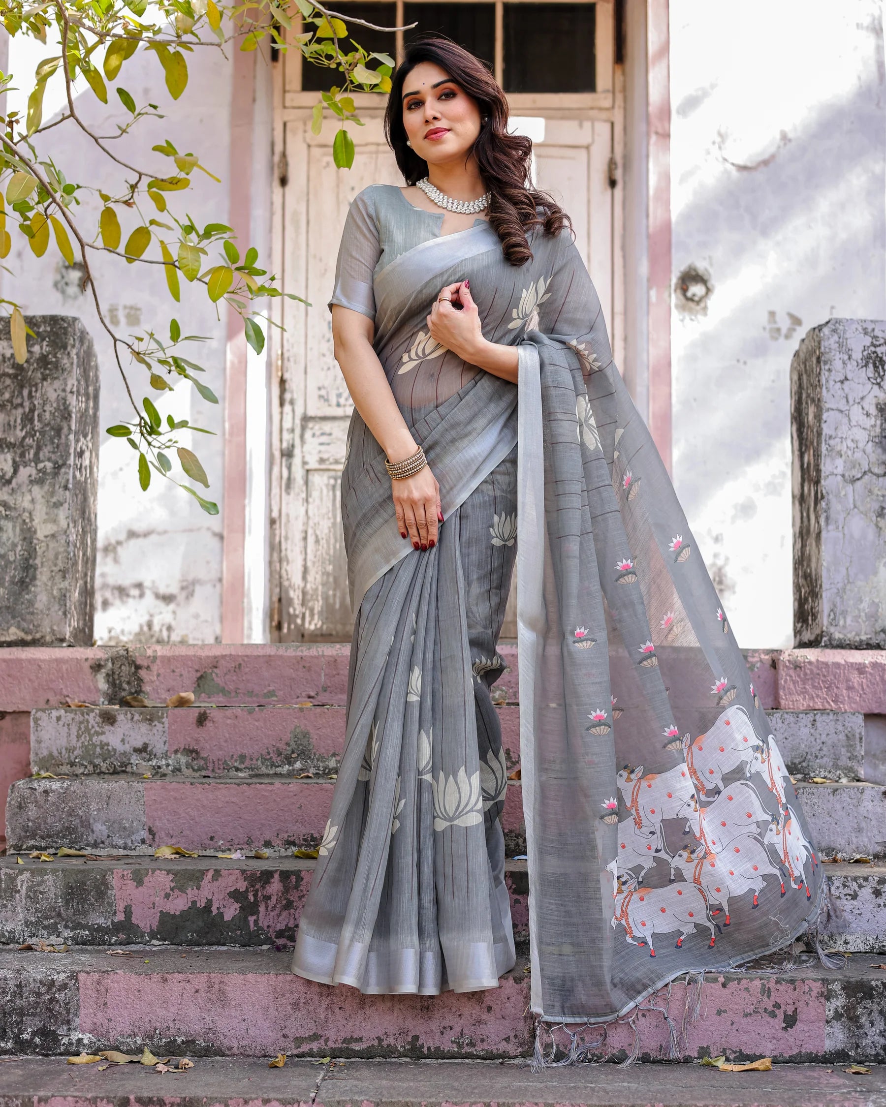 Elegant Multicolor Linen Saree with Traditional Patterns | Lightweight Festive Wear