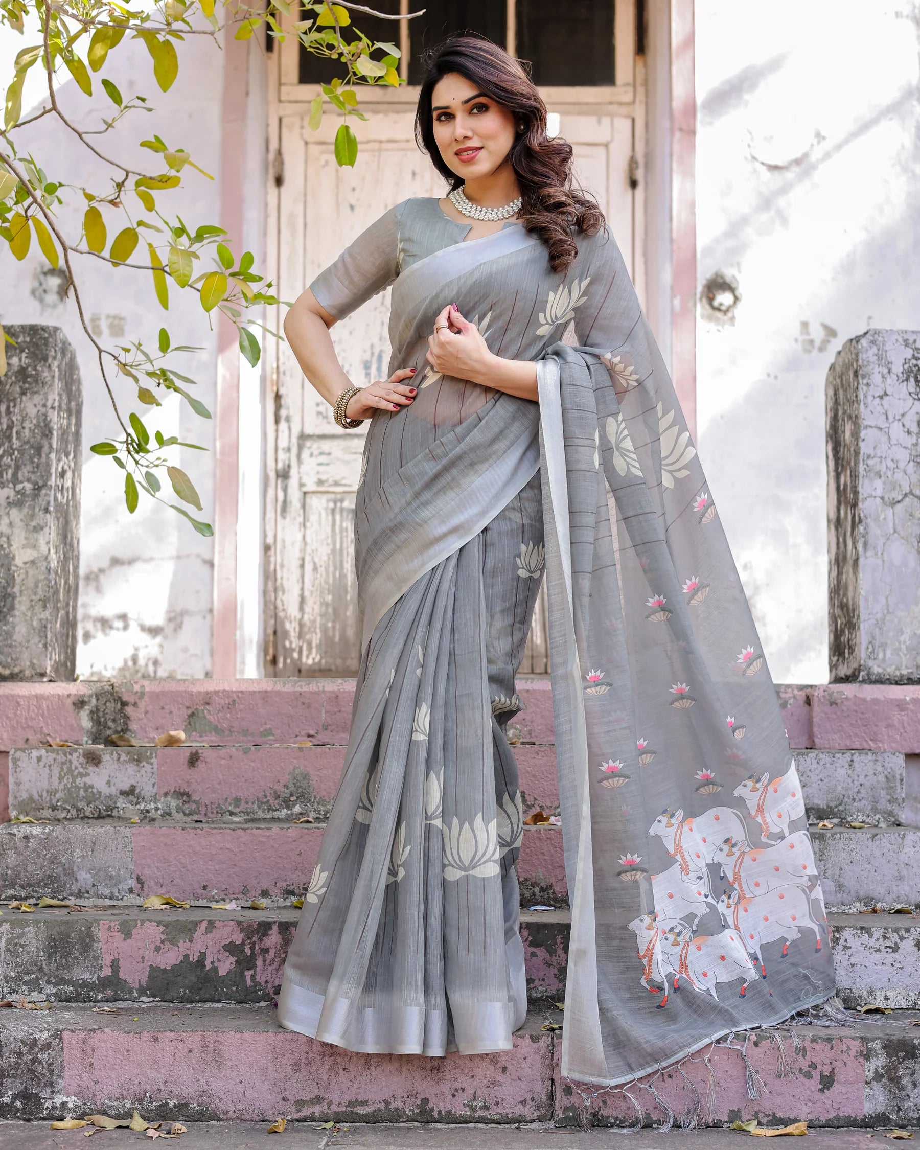 Elegant Multicolor Linen Saree with Traditional Patterns | Lightweight Festive Wear