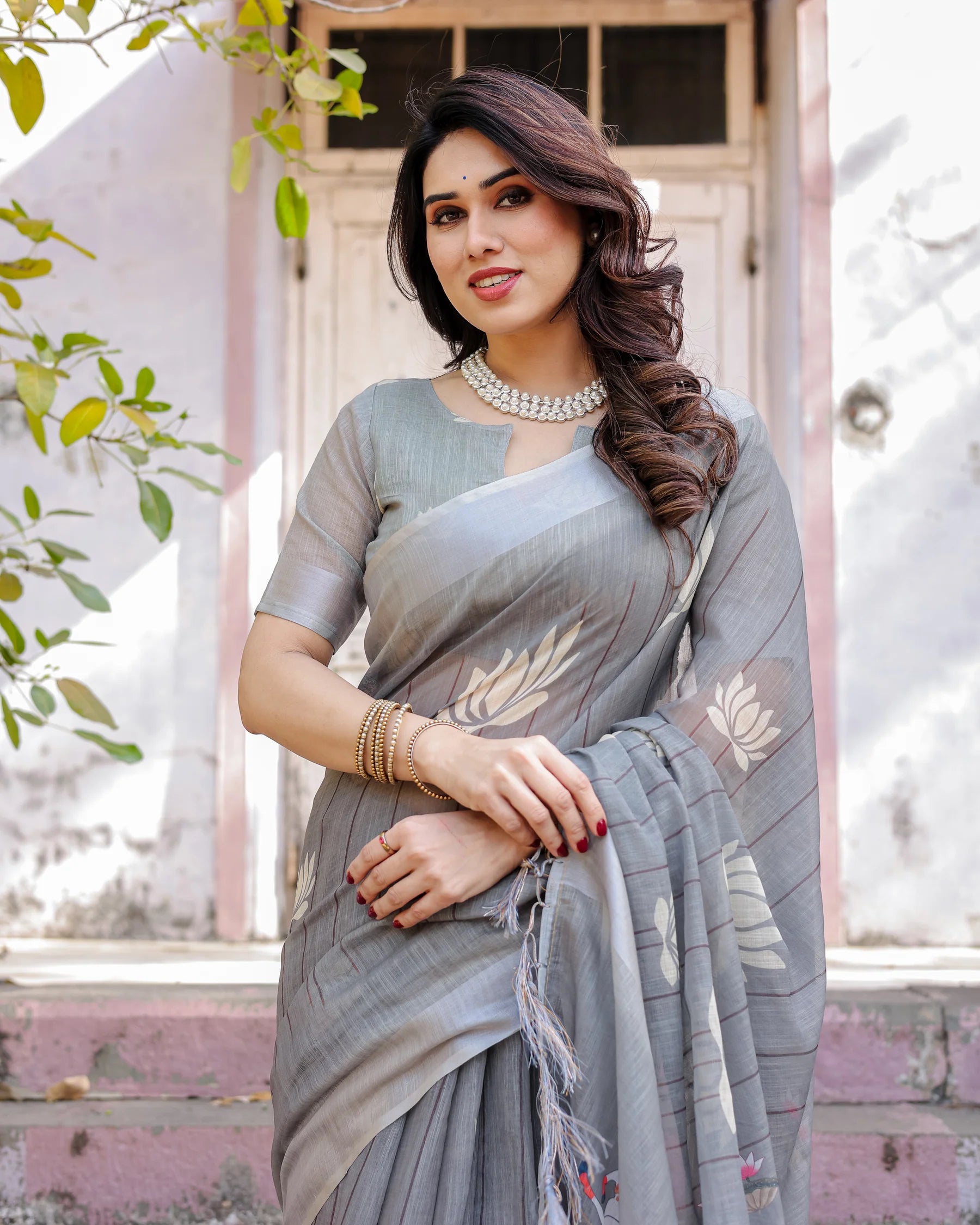 Elegant Multicolor Linen Saree with Traditional Patterns | Lightweight Festive Wear