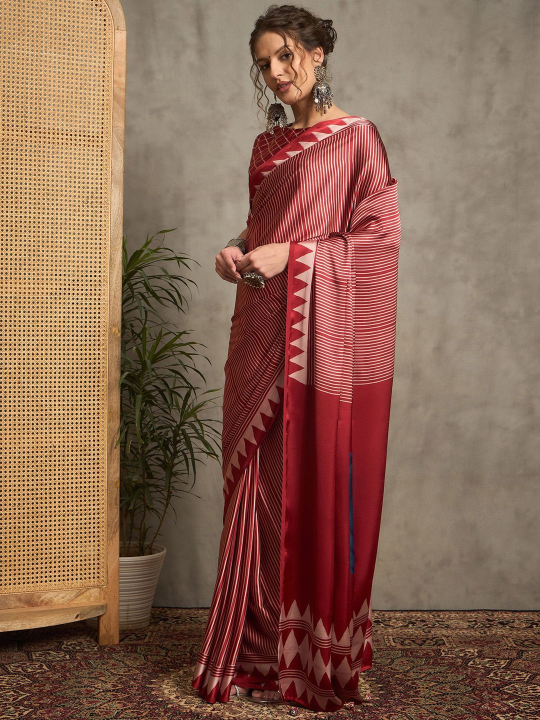 Rust Red Gajji Silk Saree with Blue Abstract Motif & Geometric Pallu Border