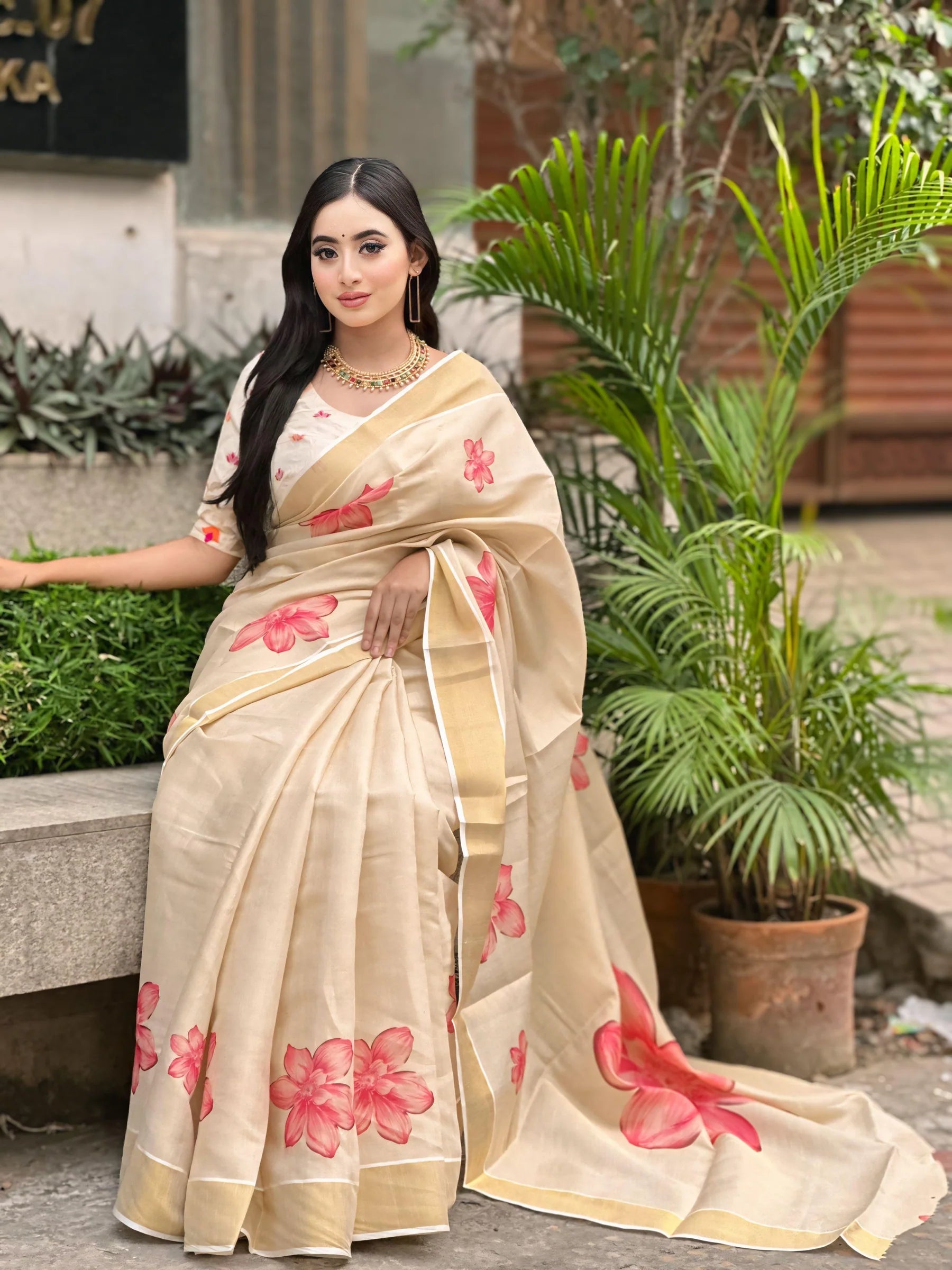 Elegant Beige Floral Print Gold Tissue Silk Saree for Women - Traditional Indian Attire with Pink Blossom Design