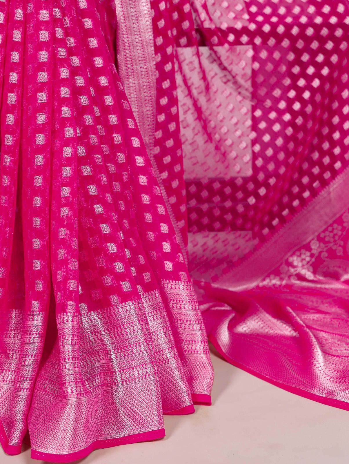 Nylon Georgette Zari Weaving Work Saree