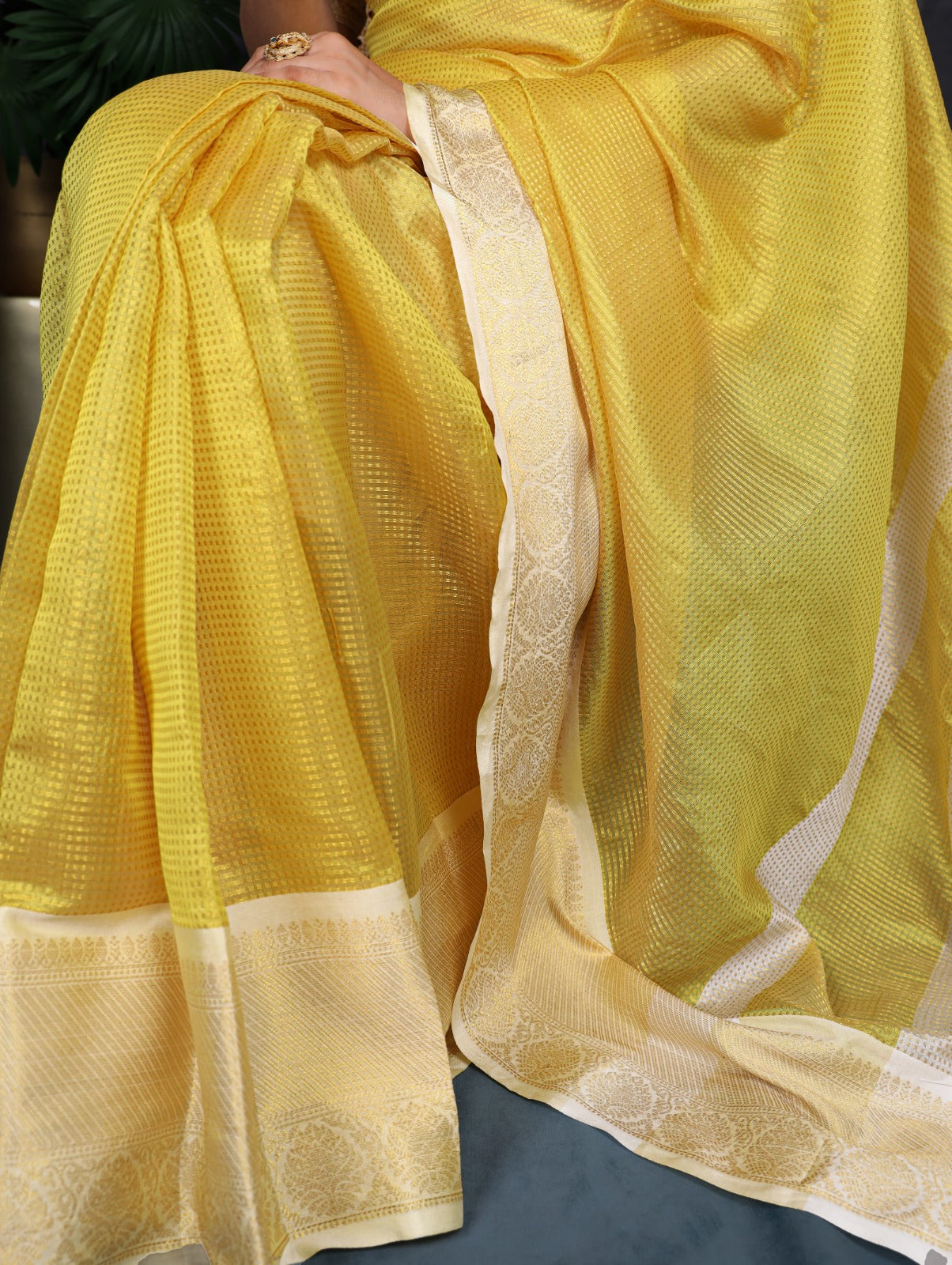 Jacquard Chex Zari Weaving Work Saree