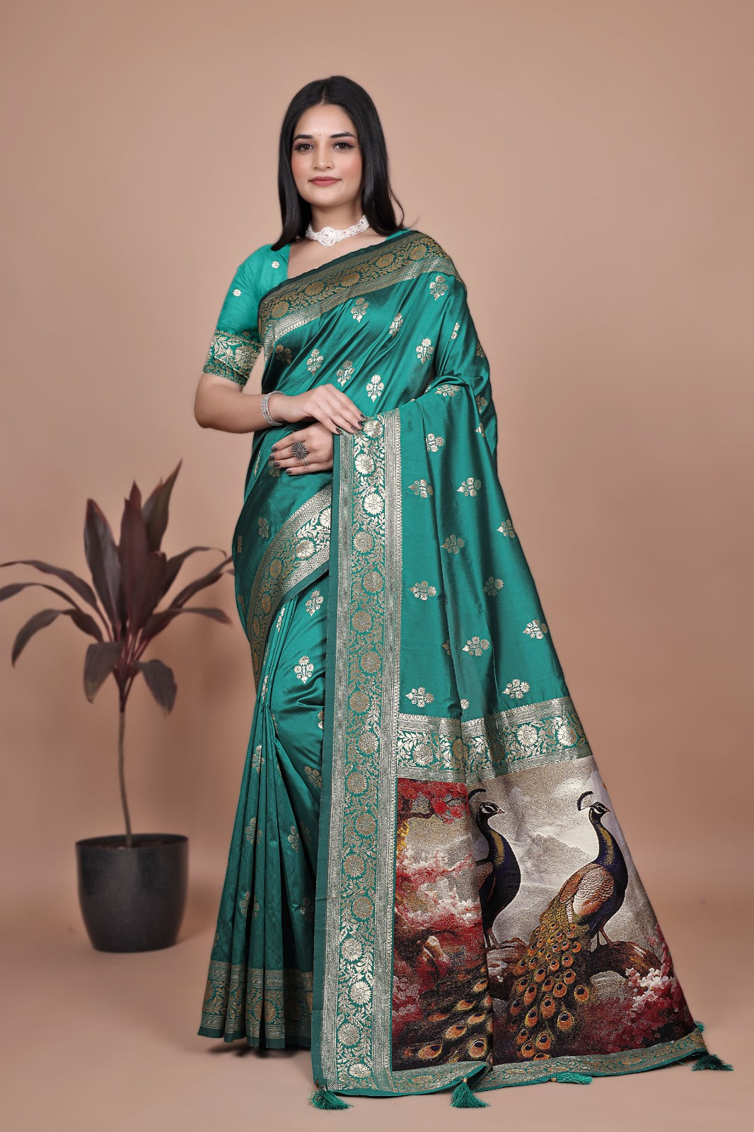 Emerald Green Banarasi Silk Saree with Artistic Peacock Pallu