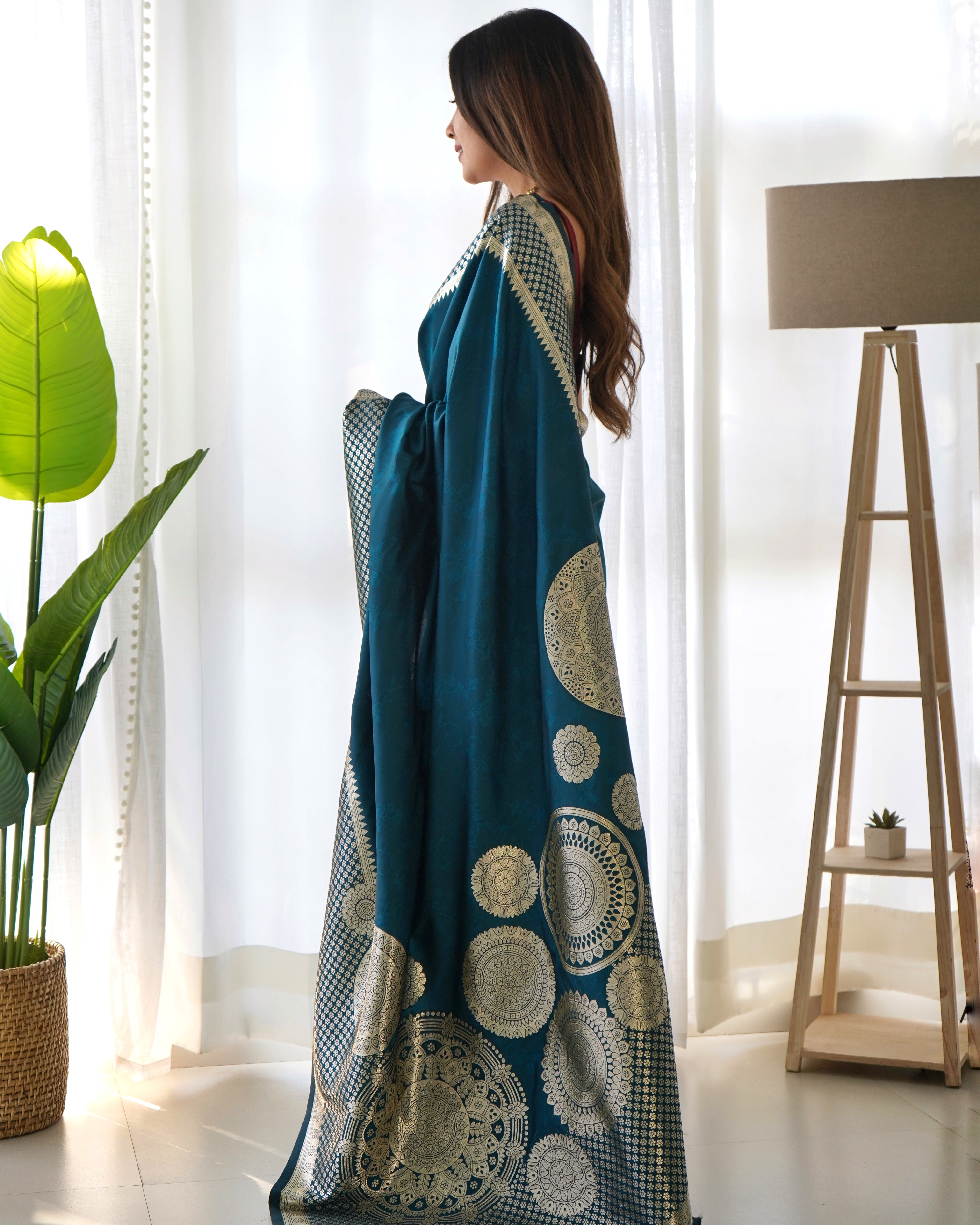 anarasi woven design saree