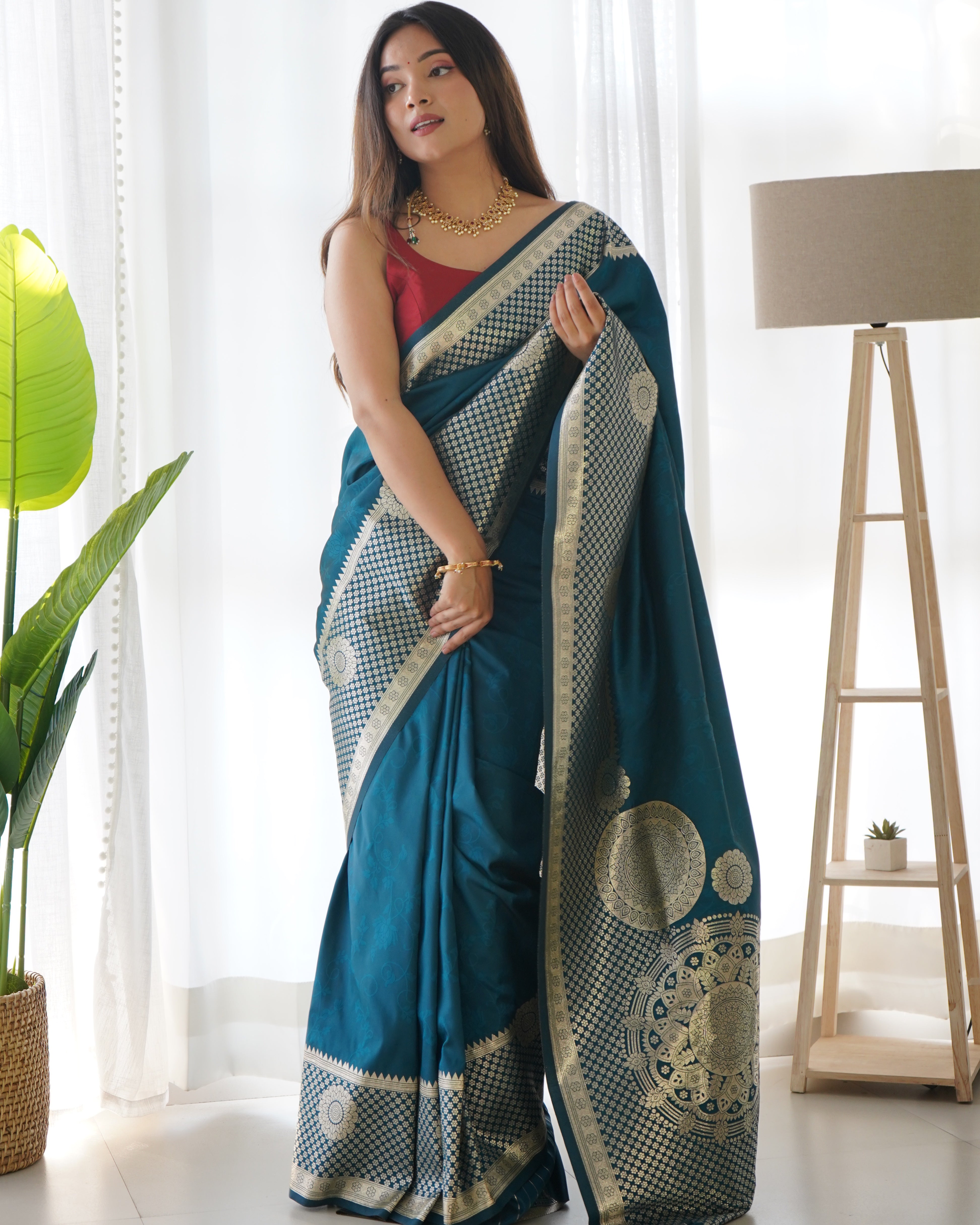 anarasi woven design saree