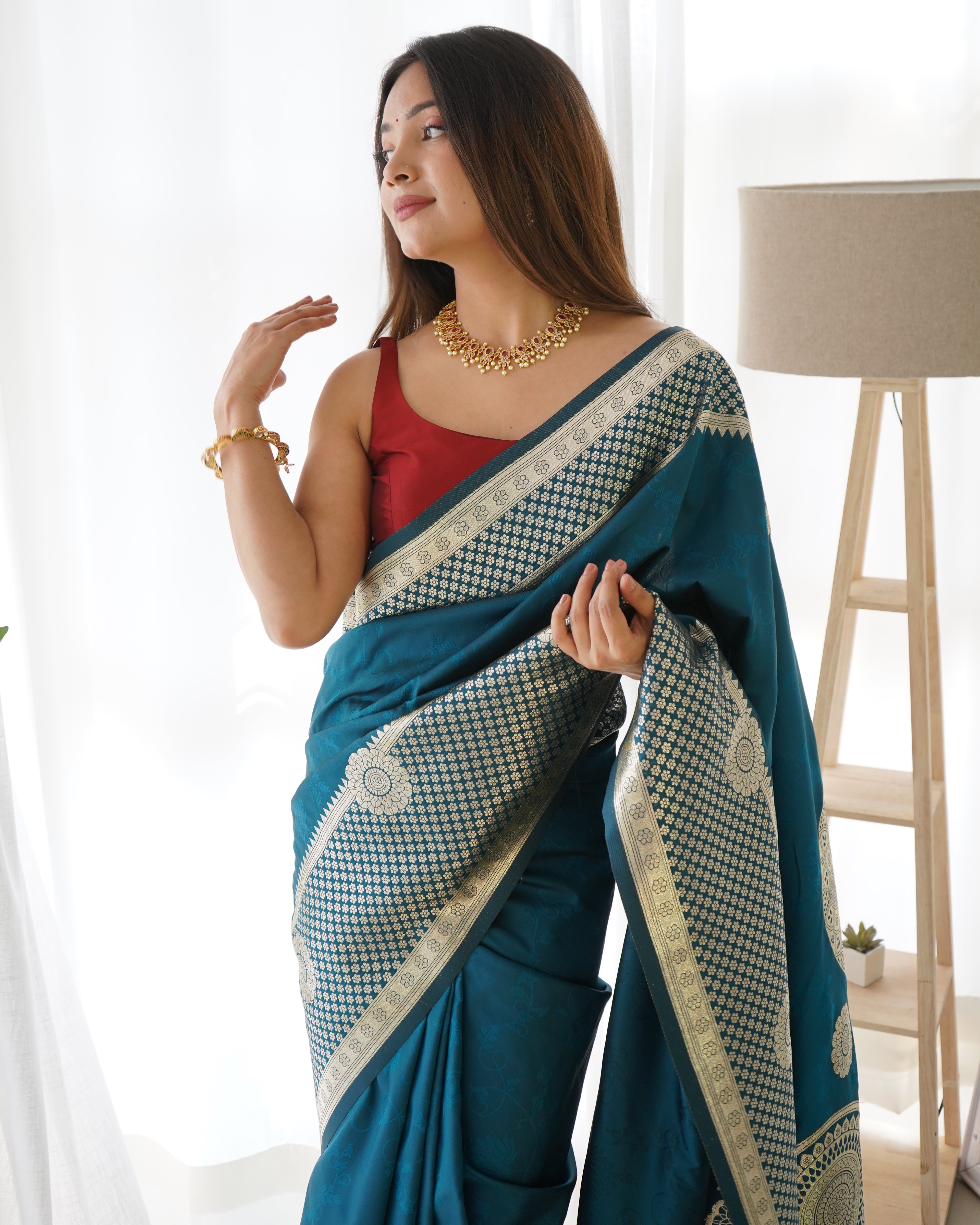anarasi woven design saree