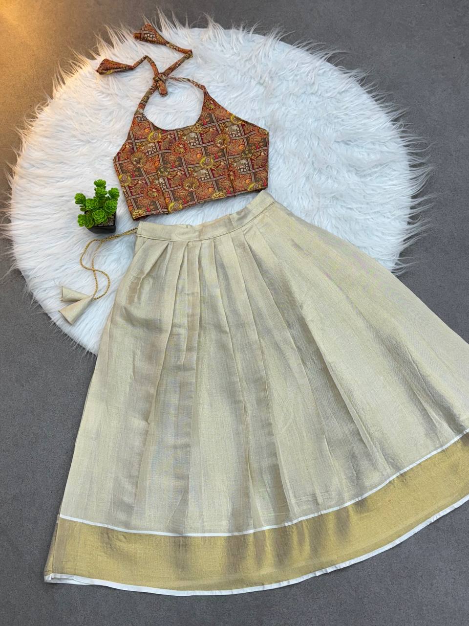 Ethnic Elegance – Handcrafted Kerala Cotton Skirt Set