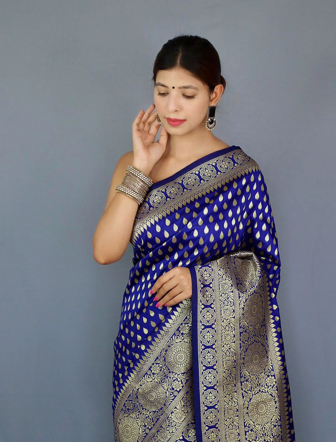 PURE BANARASI SILK SAREE WITH ZARI WEAVING